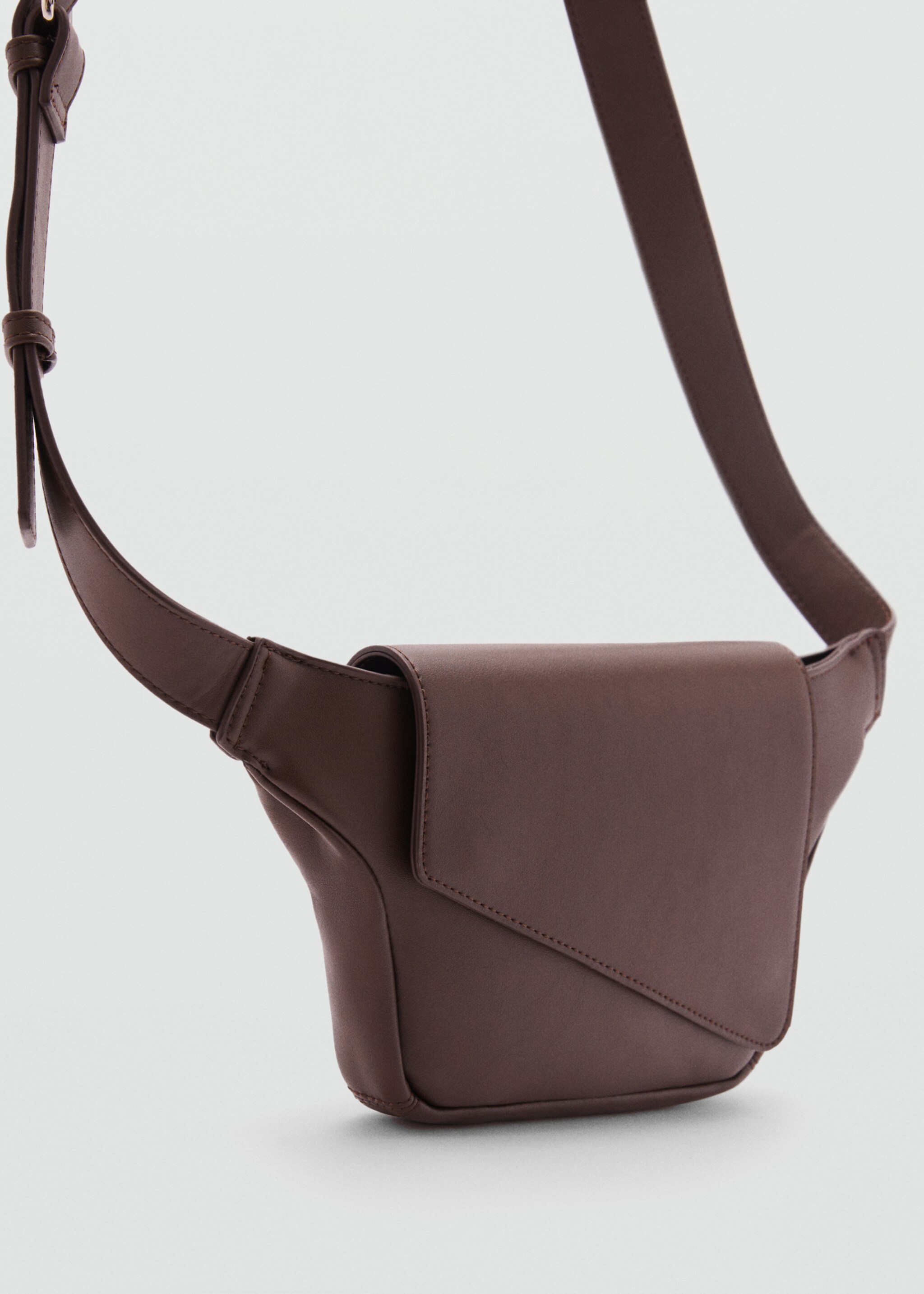 Beaten leather-effect belt bag shoulder bag - Medium plane, Chocolate. Ref: 77072541-00.