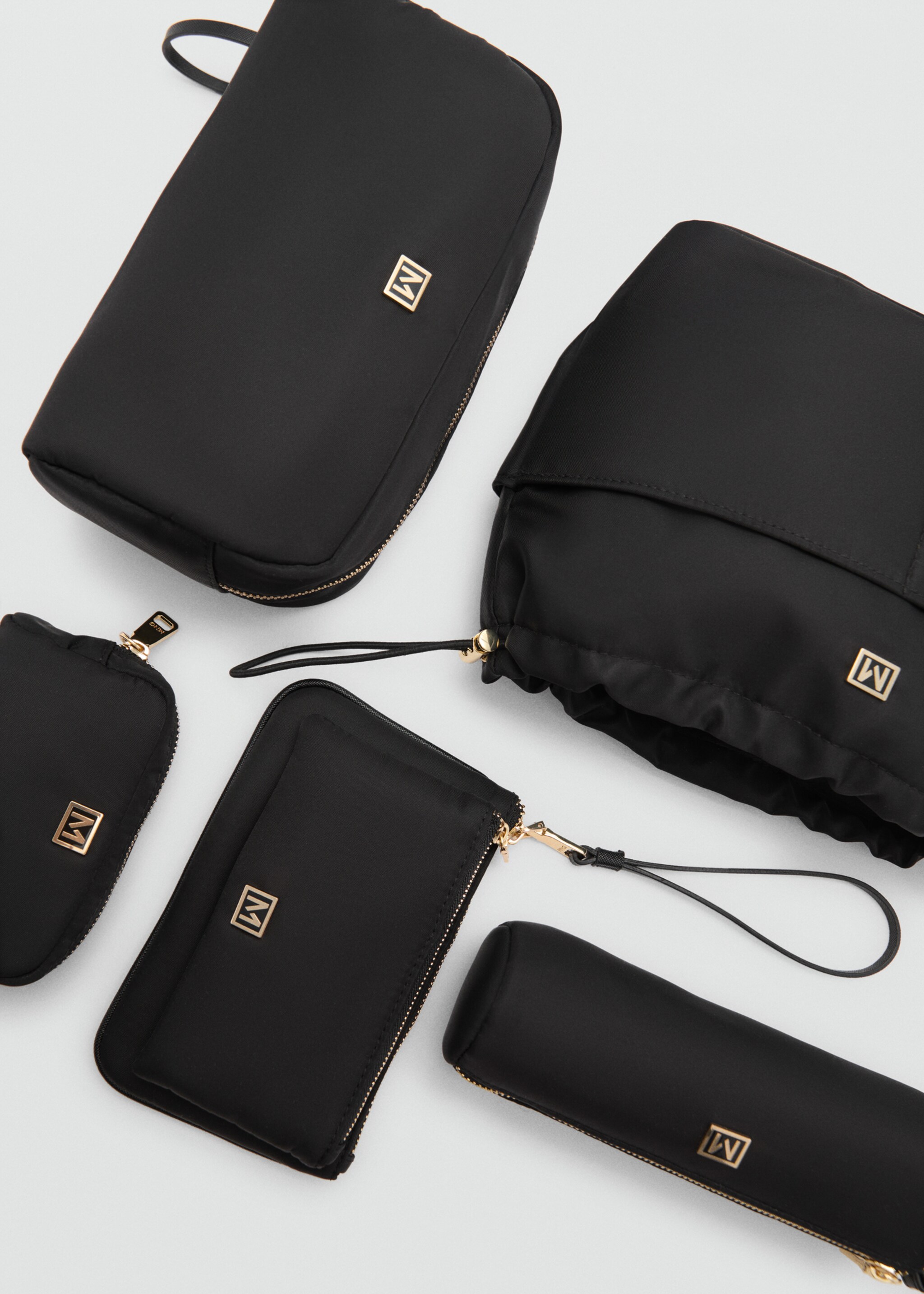 Logo zipped pencil case - Details of the article 2, Black. Ref: 77072548-00.