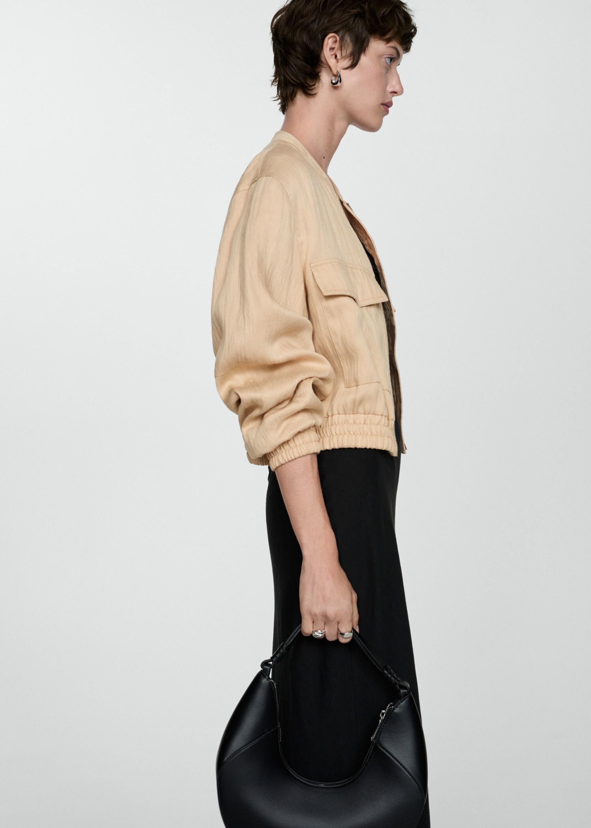 Veste bomber - Détail de l'article 2, Beige. Ref: 77072916-00.