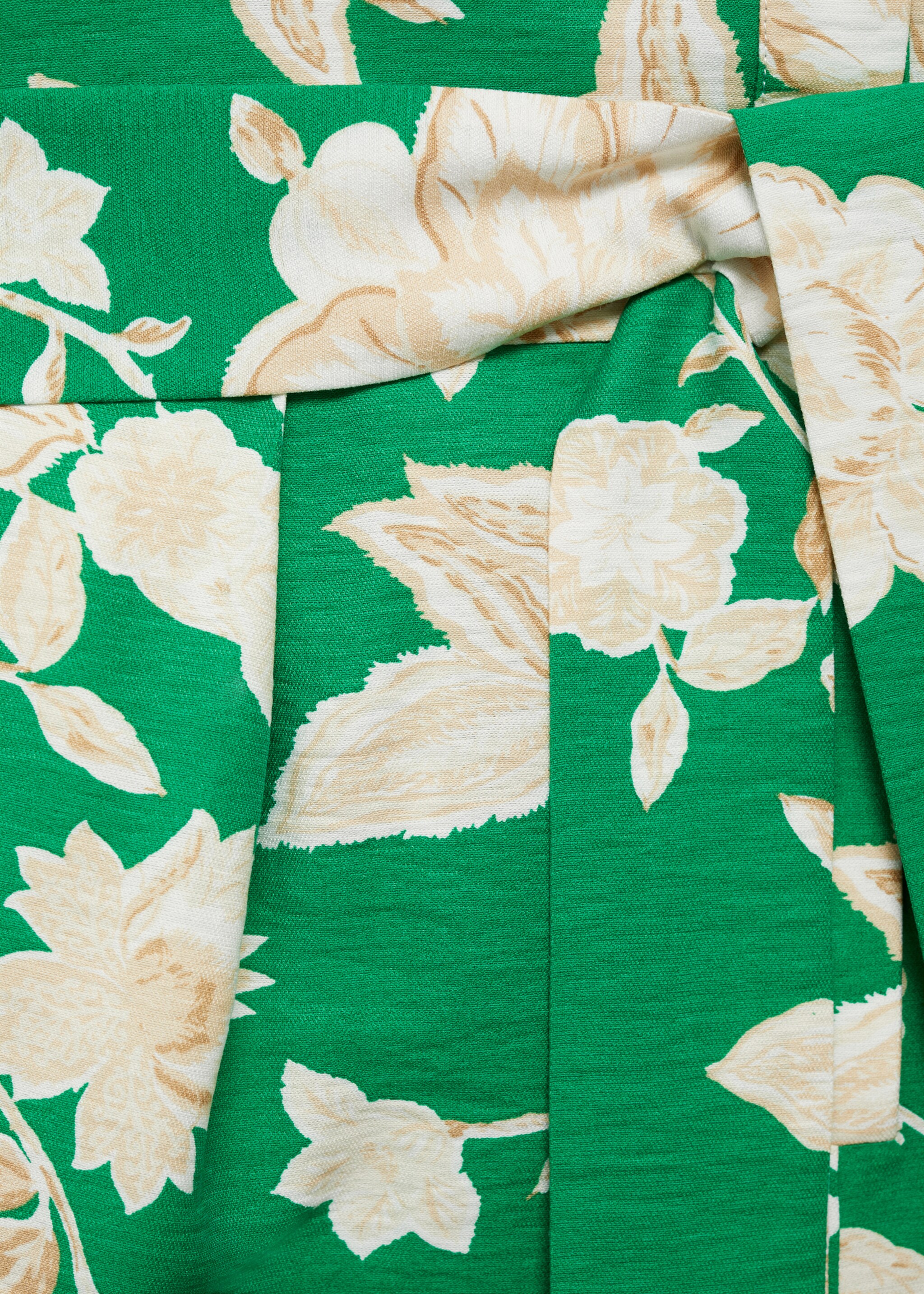 Kort jumpsuit med blomster - Artikkeldetalj 0