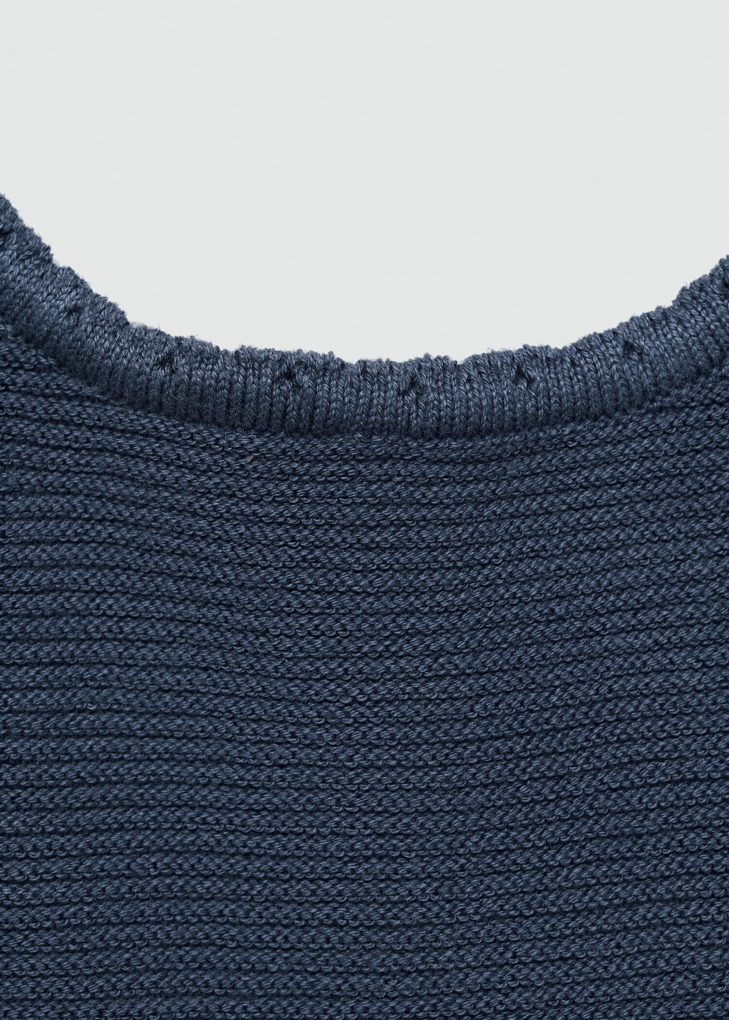 Top mit besticktem Einsatz - Detail des Artikels 0
