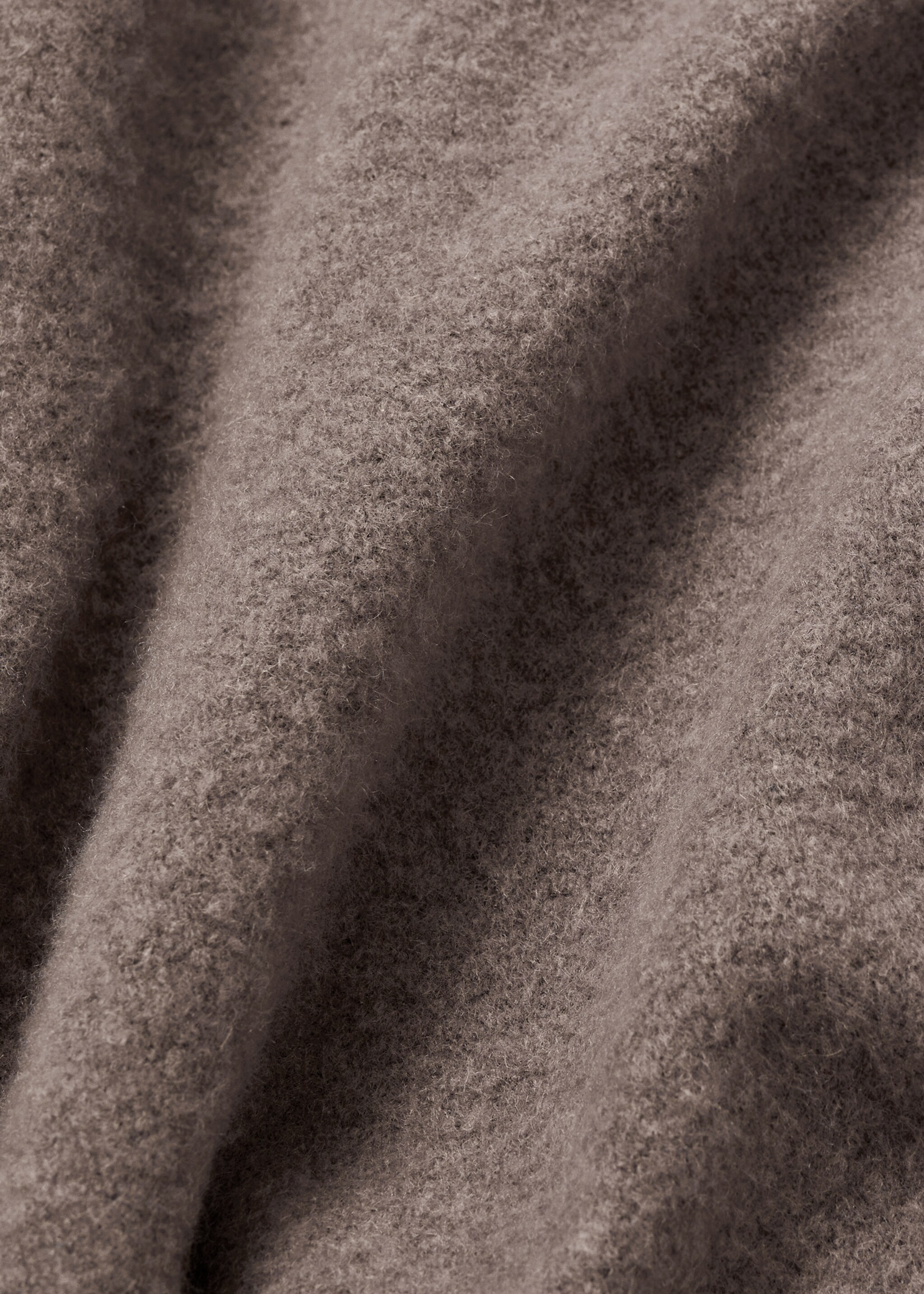 Strickpullover mit Rollkragen - Detail des Artikels 8, Braun. Ref: 77073266-00.