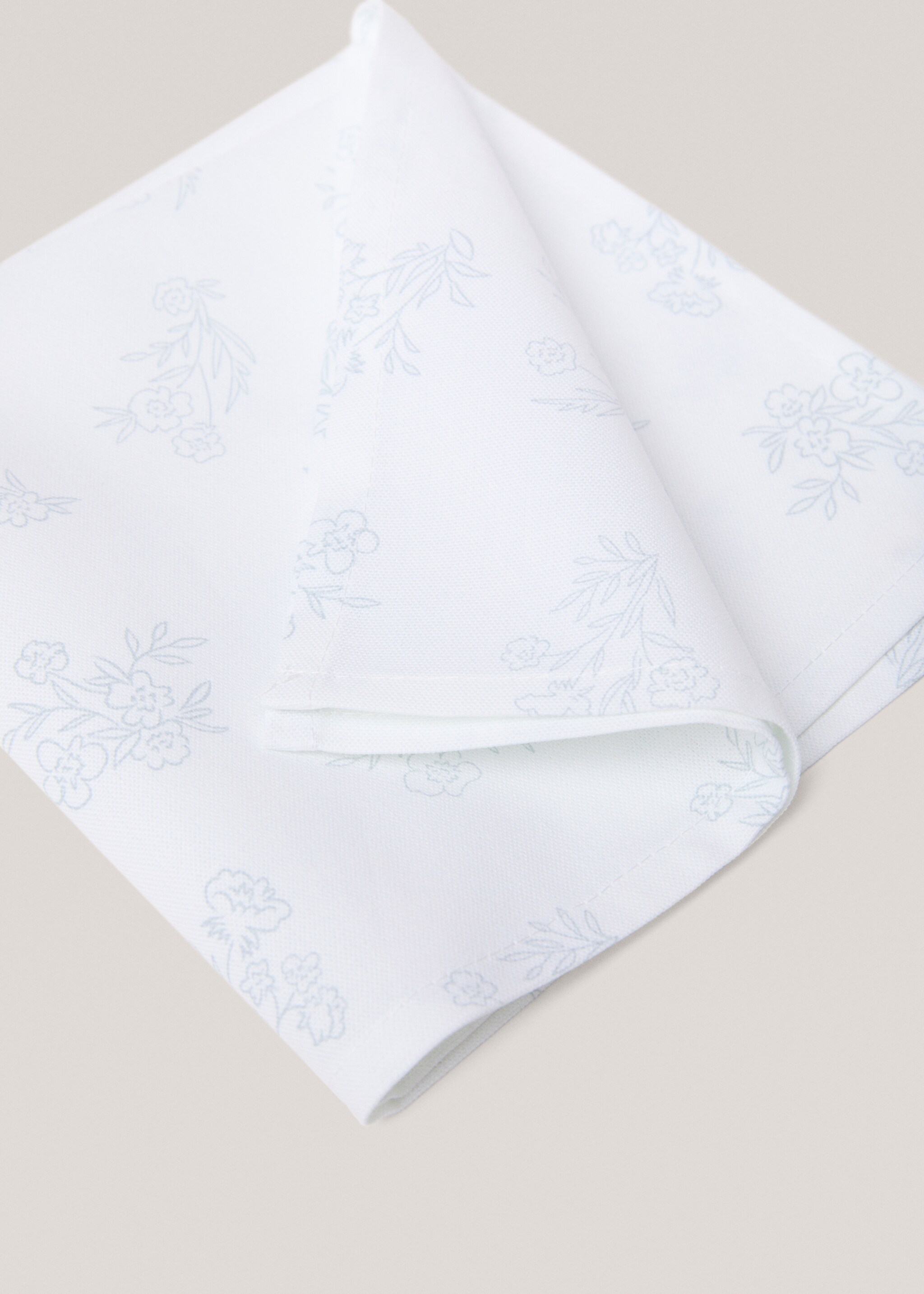 Serviett i bomull og blomsterdesign - Artikkeldetalj 2, Hvit. Ref: 77073277-00.