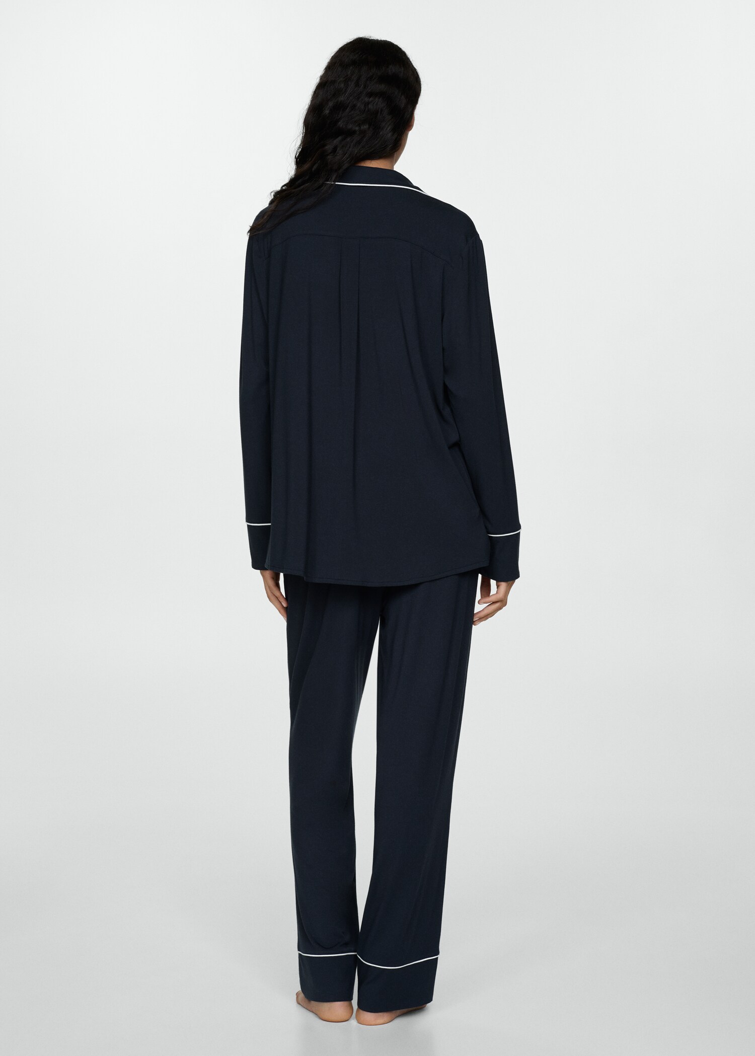 Two-piece pyjamas with piping - Reverse of the article