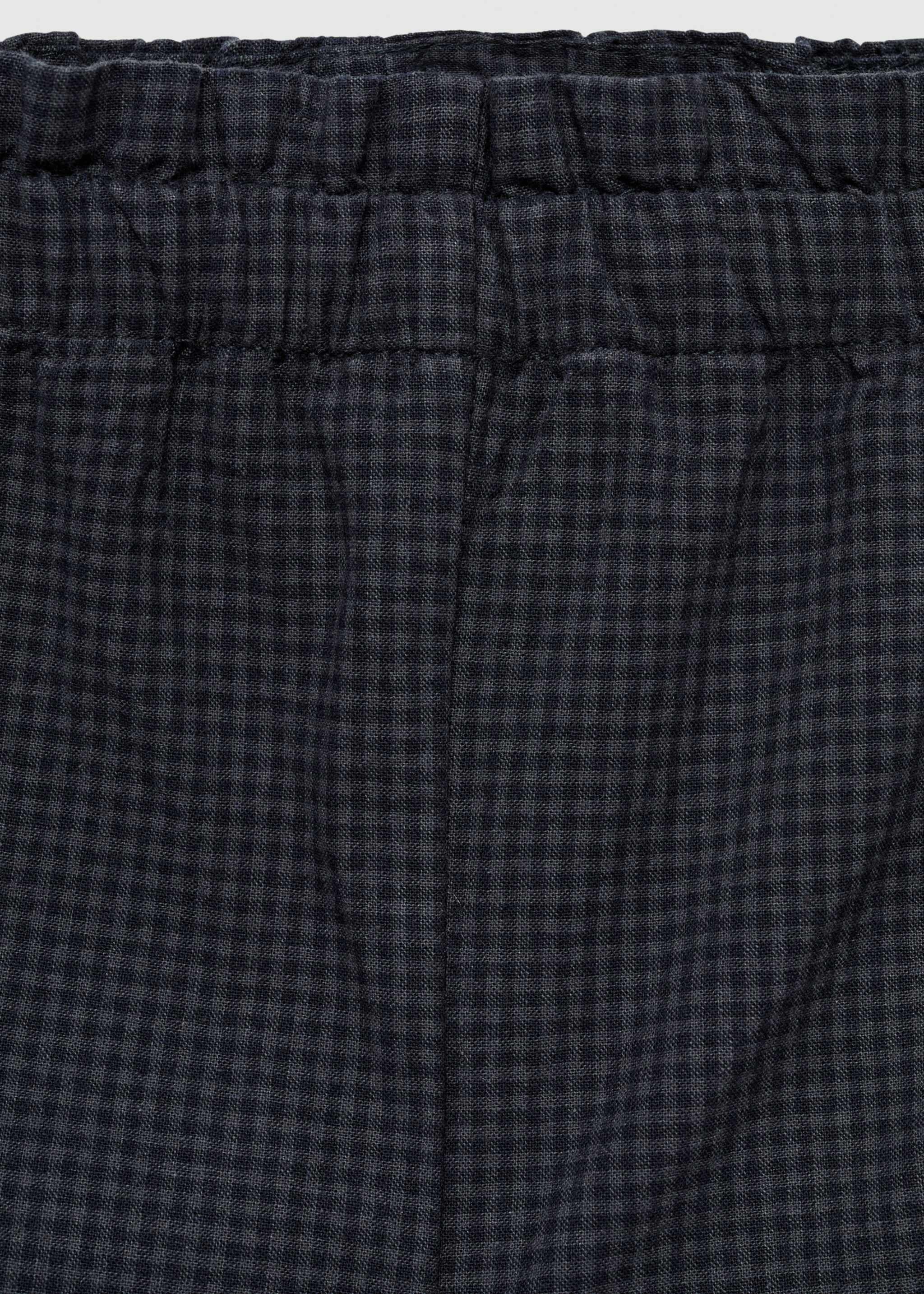 Geruite rechte broek - Detail van het artikel 8, Donkermarine. Ref: 77073291-00.