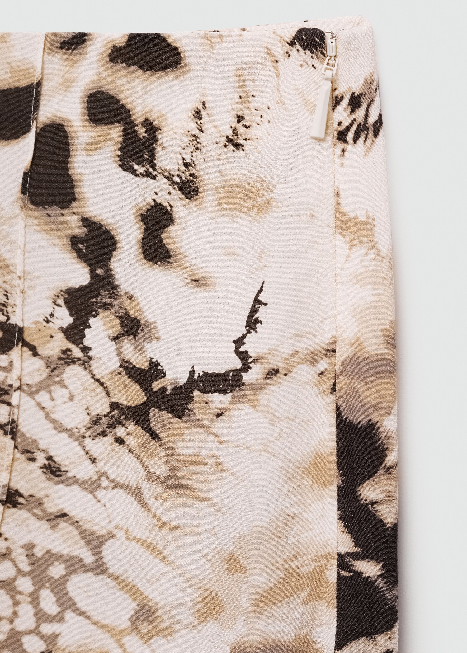 Fließende Hose mit Animal Print - Detail des Artikels 8