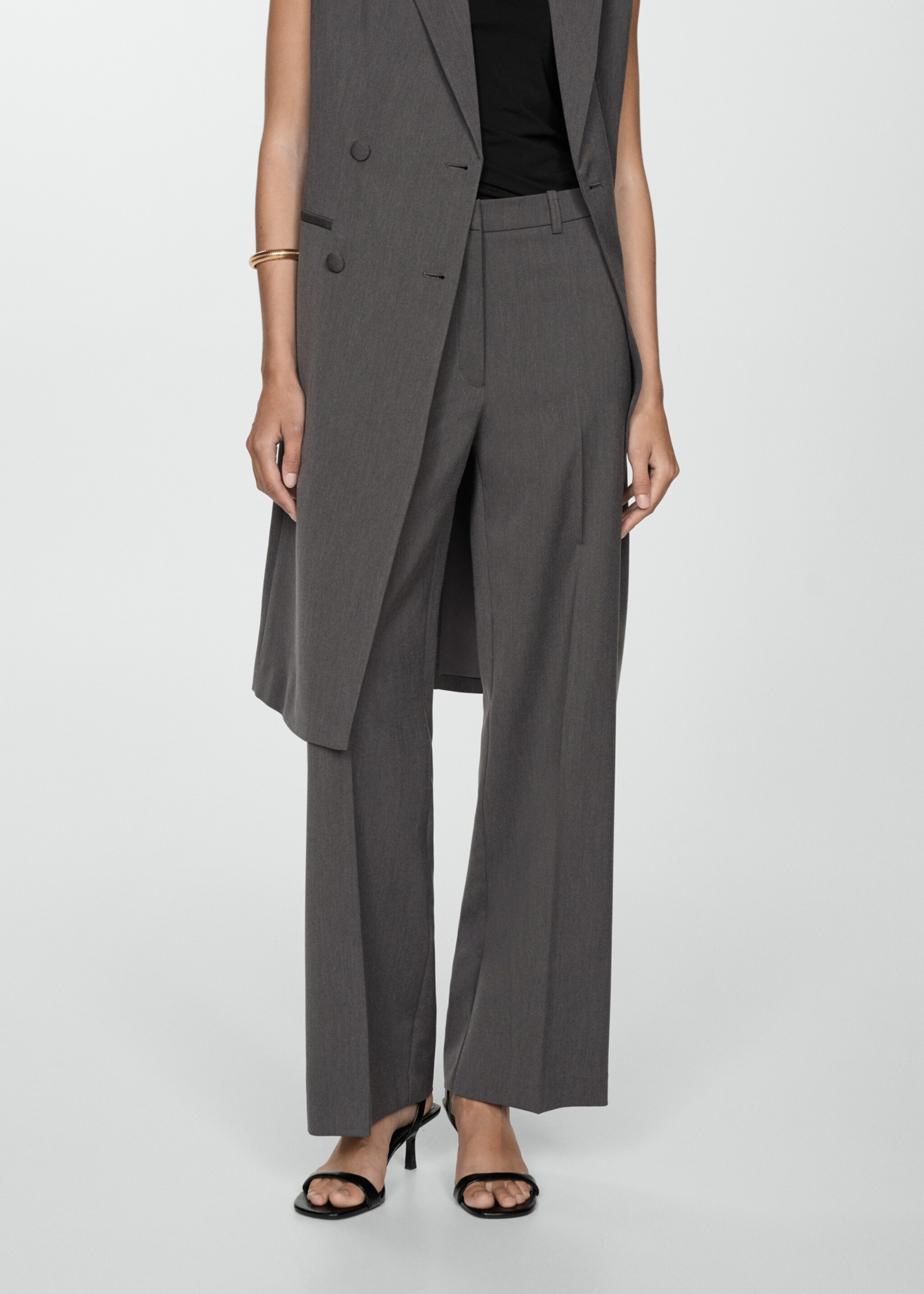 Straight-fit pleated trousers - Medium plane