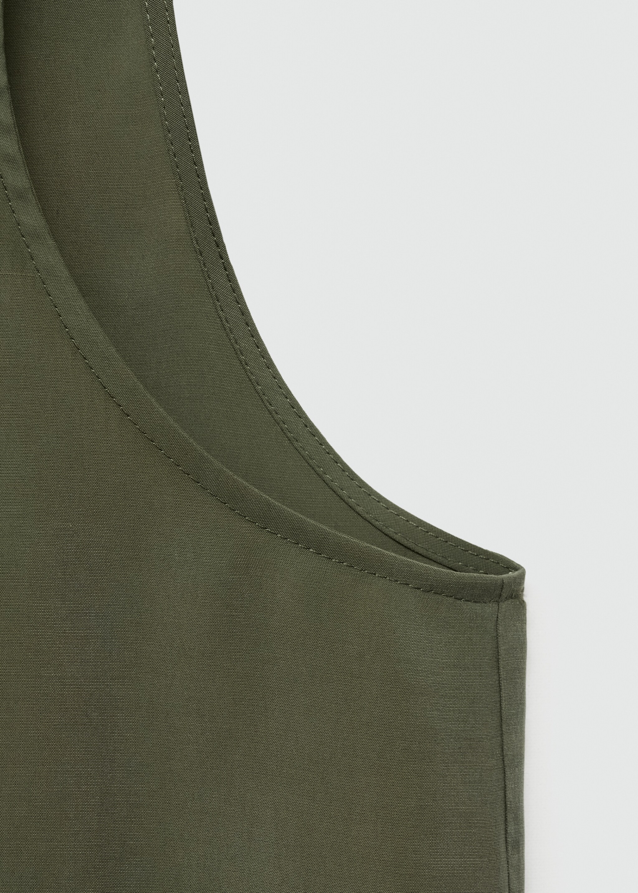 Ärmelloses Top aus Modal - Detail des Artikels 0, Waldgrün. Ref: 77074019-00.