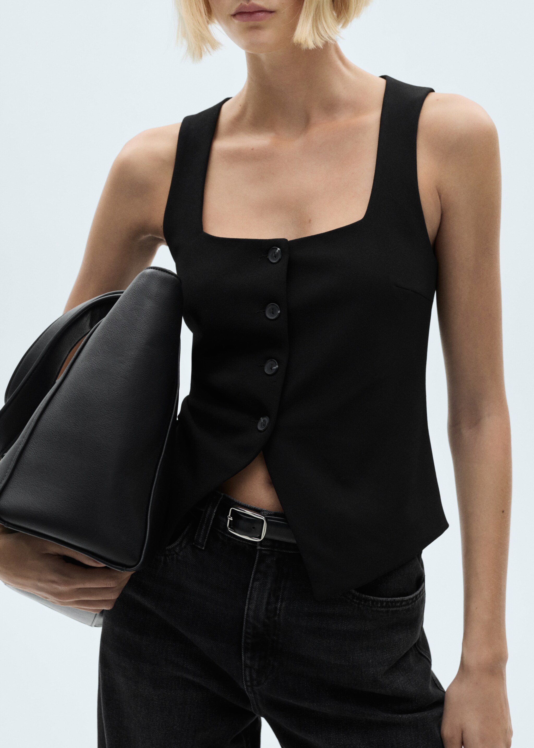 Waistcoat with wide straps - Details of the article 6, Black. Ref: 77074026-00.