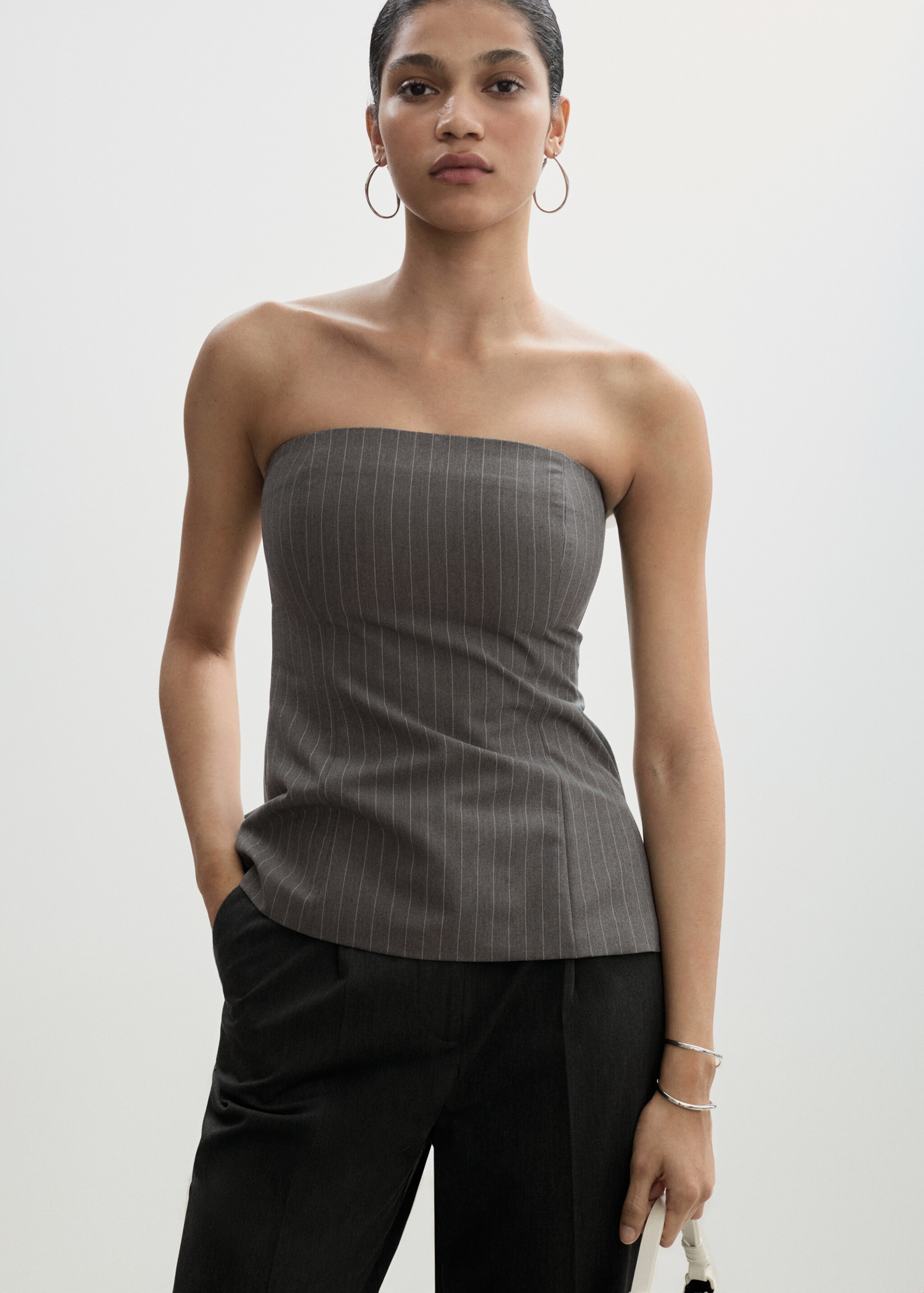 Top bustier rayures tennis - Plan moyen, Gris. Ref: 77074029-00.