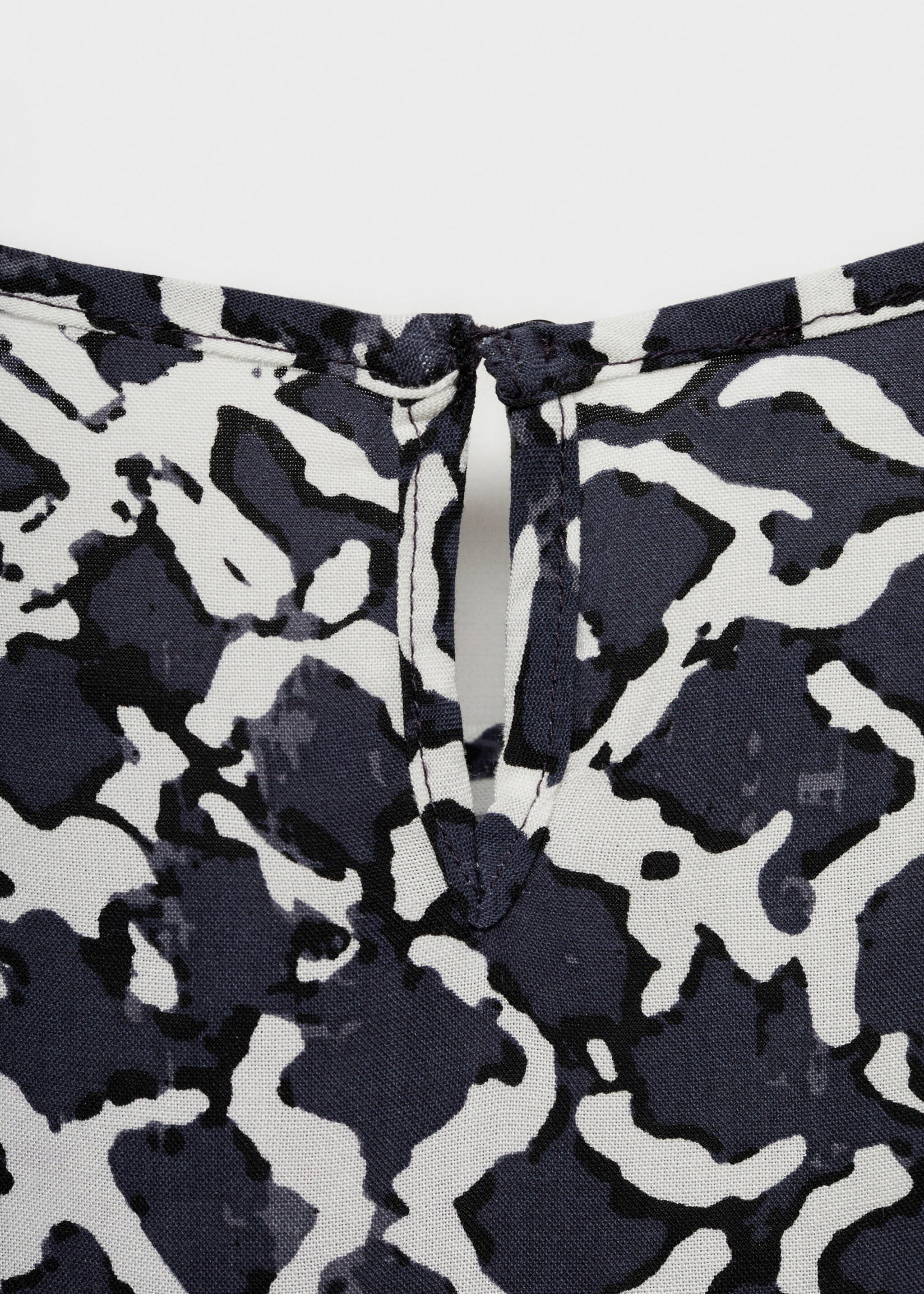 Blusa stampata dettaglio spacco - Dettaglio dell'articolo 0