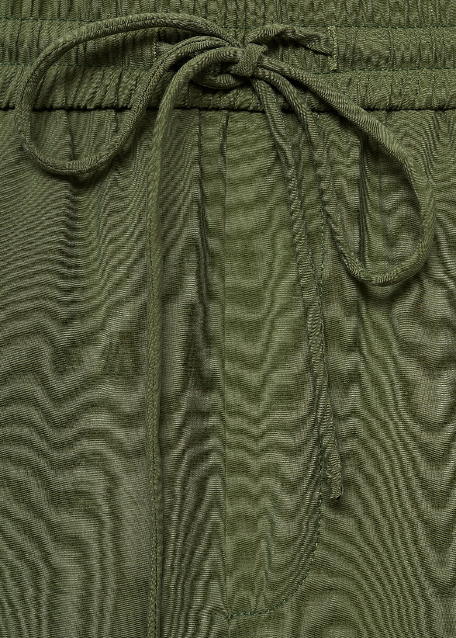 Gerade Hose aus Modal - Detail des Artikels 0