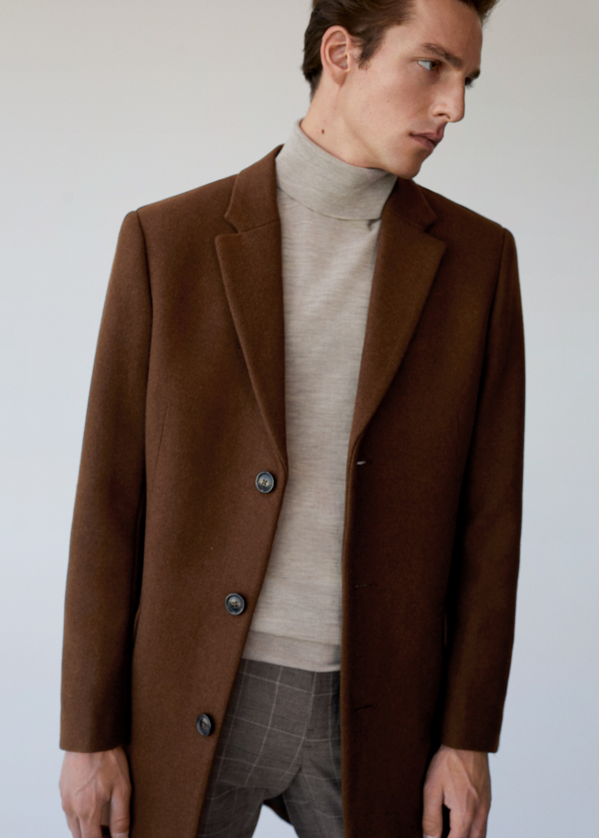 Vesta slim fit ze strečové látky - Náhled ve středové rovině
