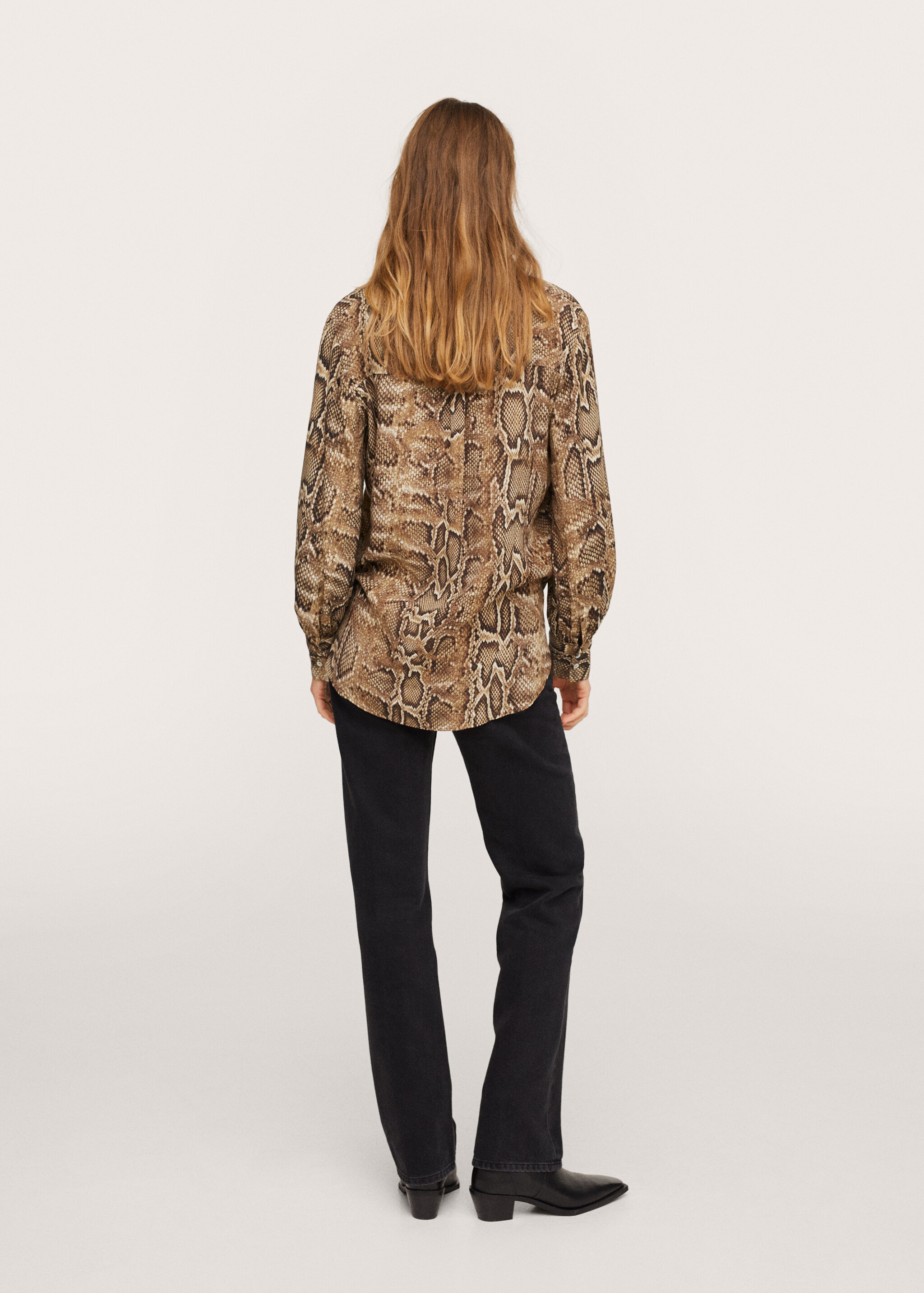 Snake print shirt - Reverse of the article