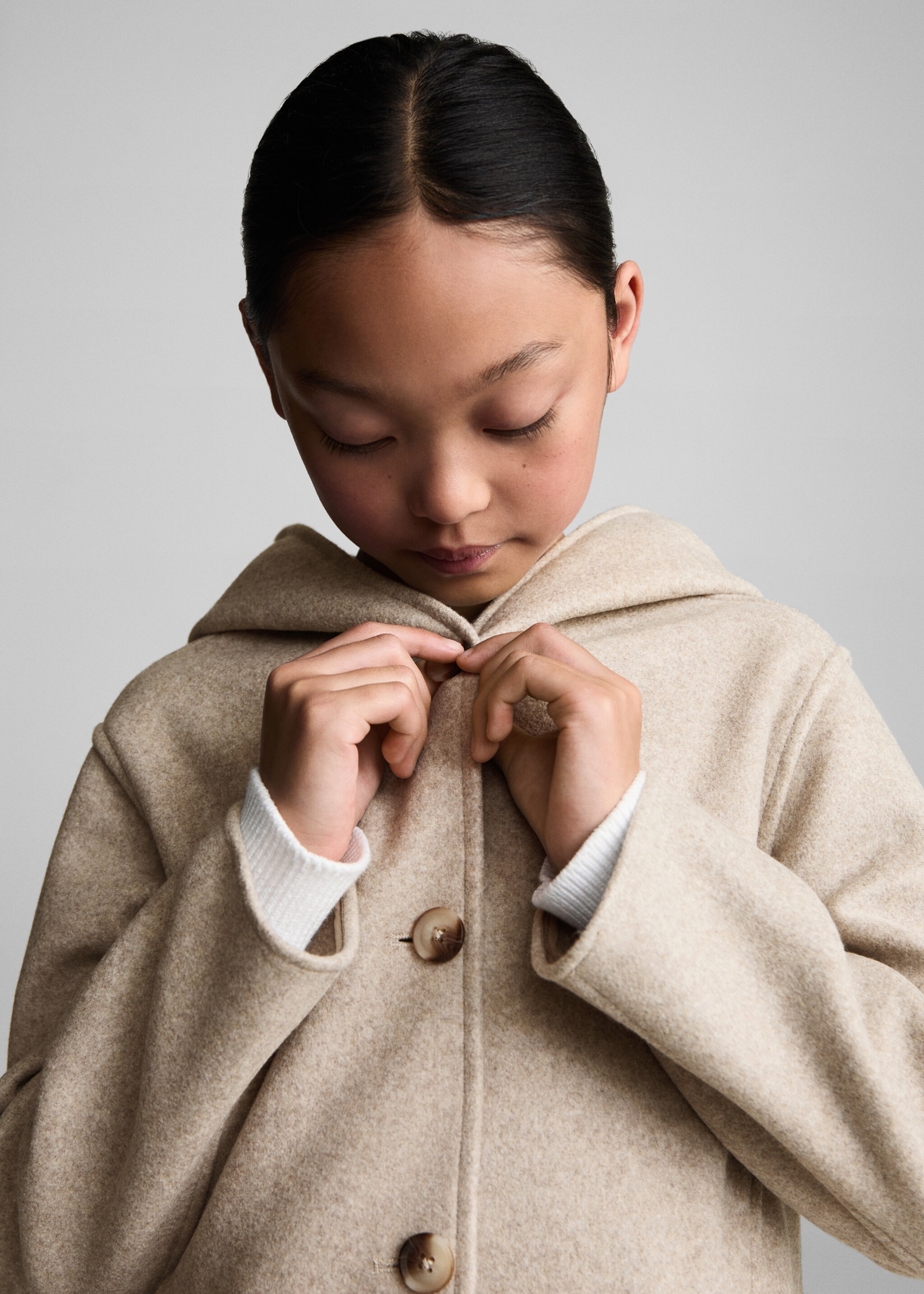 Hooded button coat - Details of the article 1, Beige. Ref: 77074441-00.