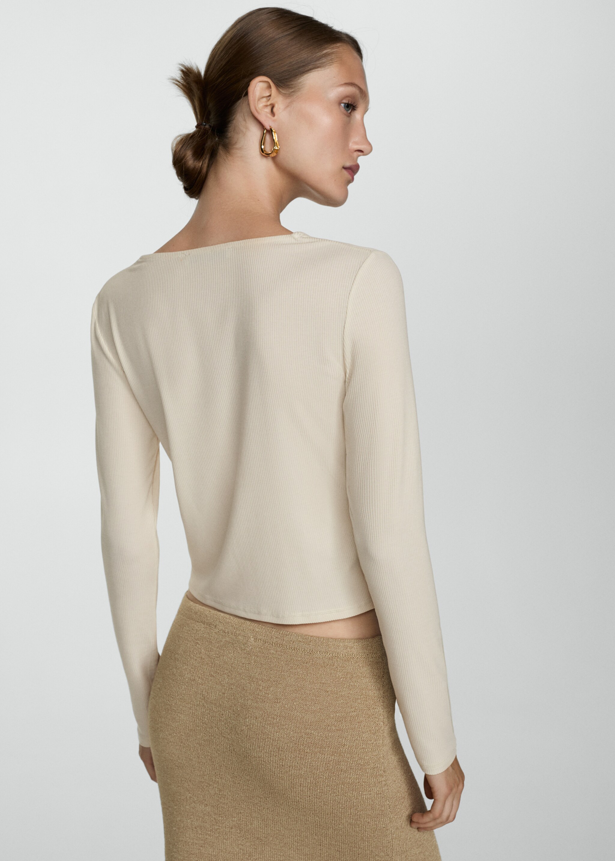 Lyocell vest met knopen - Achterkant van het artikel, Open beige. Ref: 77074442-00.