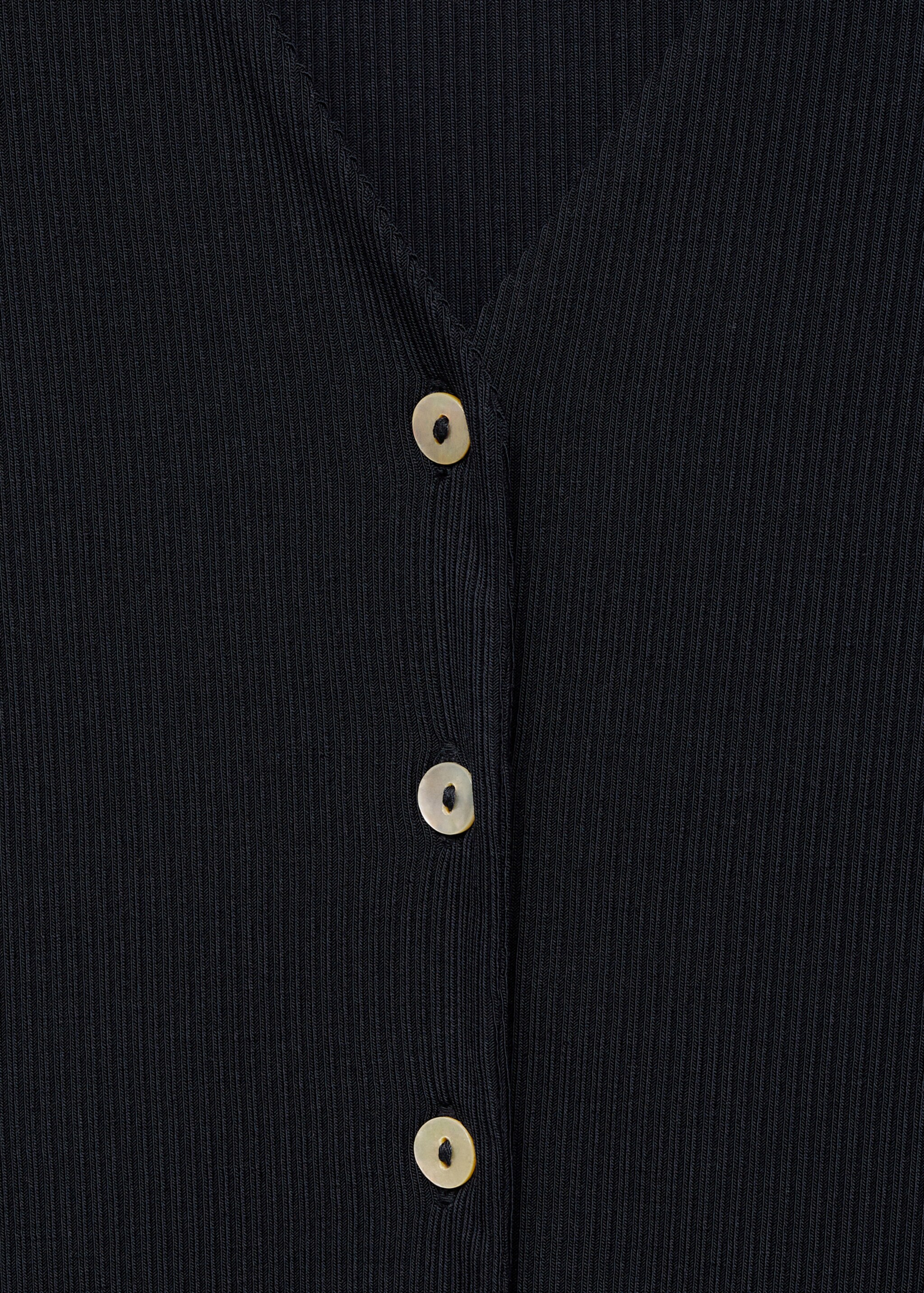 T-Shirt aus Lyocell mit Knöpfen - Detail des Artikels 8, Dunkles Marineblau. Ref: 77074442-00.