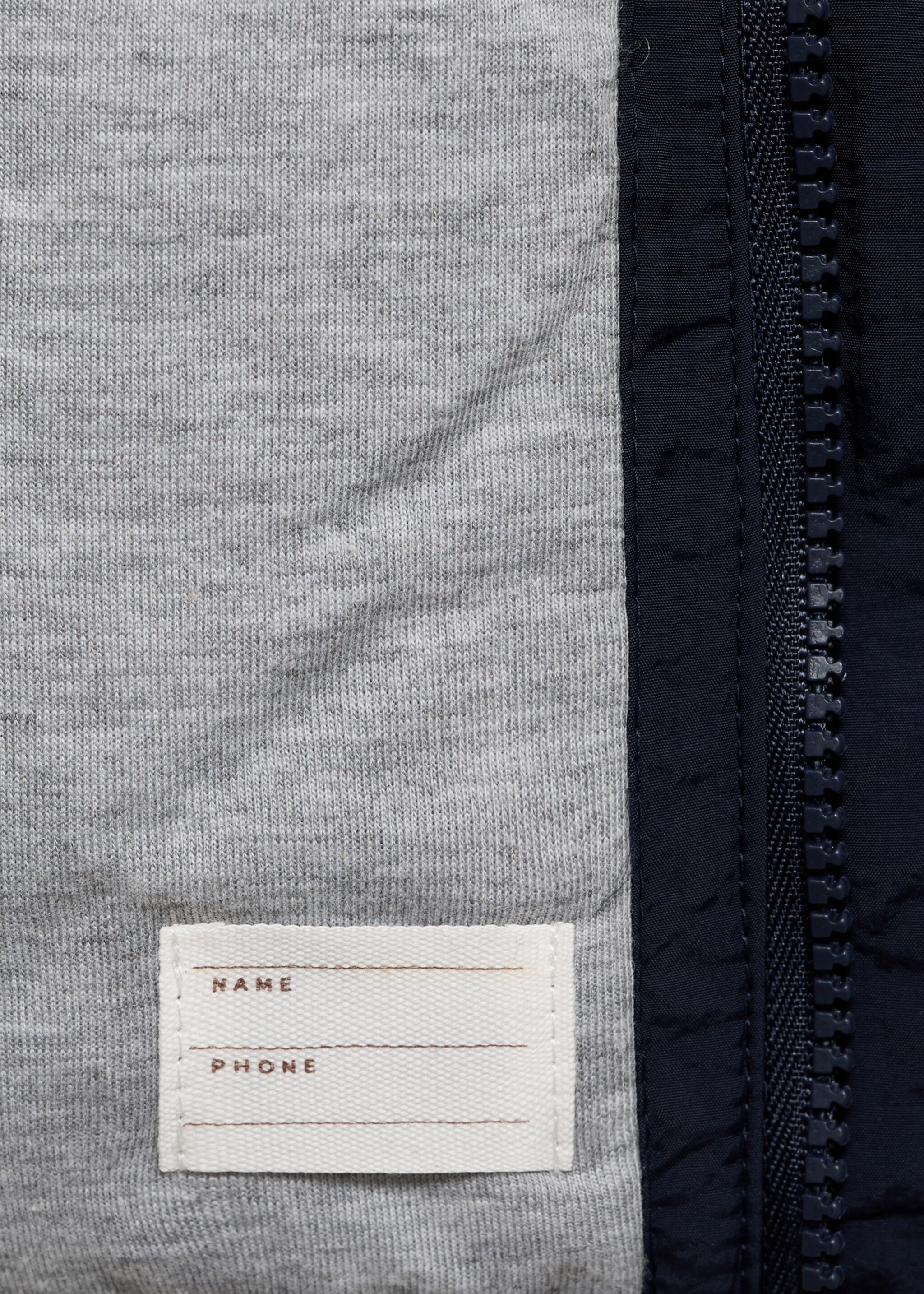 Anorak capucha bolsillos - Detalle del artículo 0, Azul marino oscuro. Ref: 77074763-00.