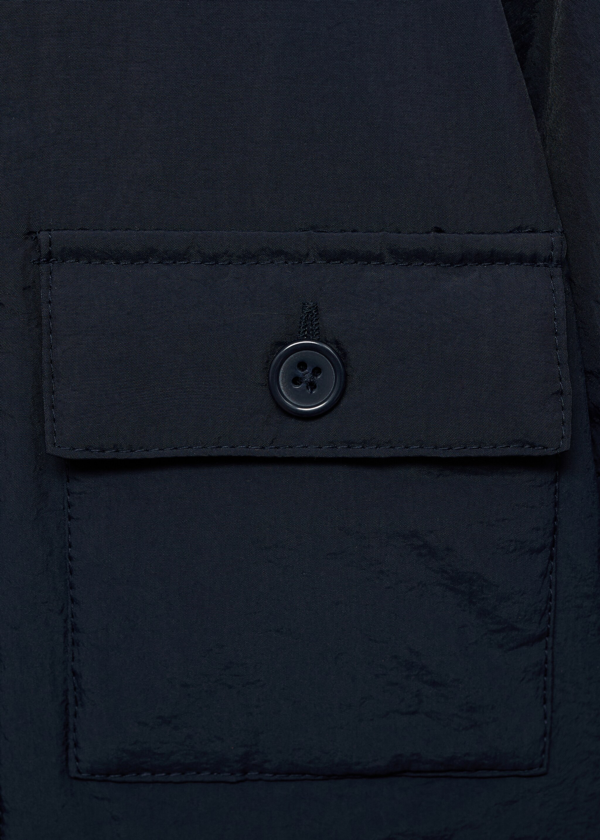 Anorak capucha bolsillos - Detalle del artículo 8, Azul marino oscuro. Ref: 77074763-00.