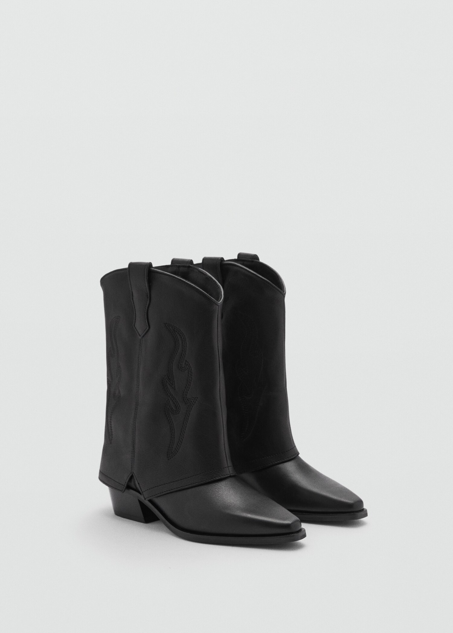 Bota piel cowboy - Plano medio