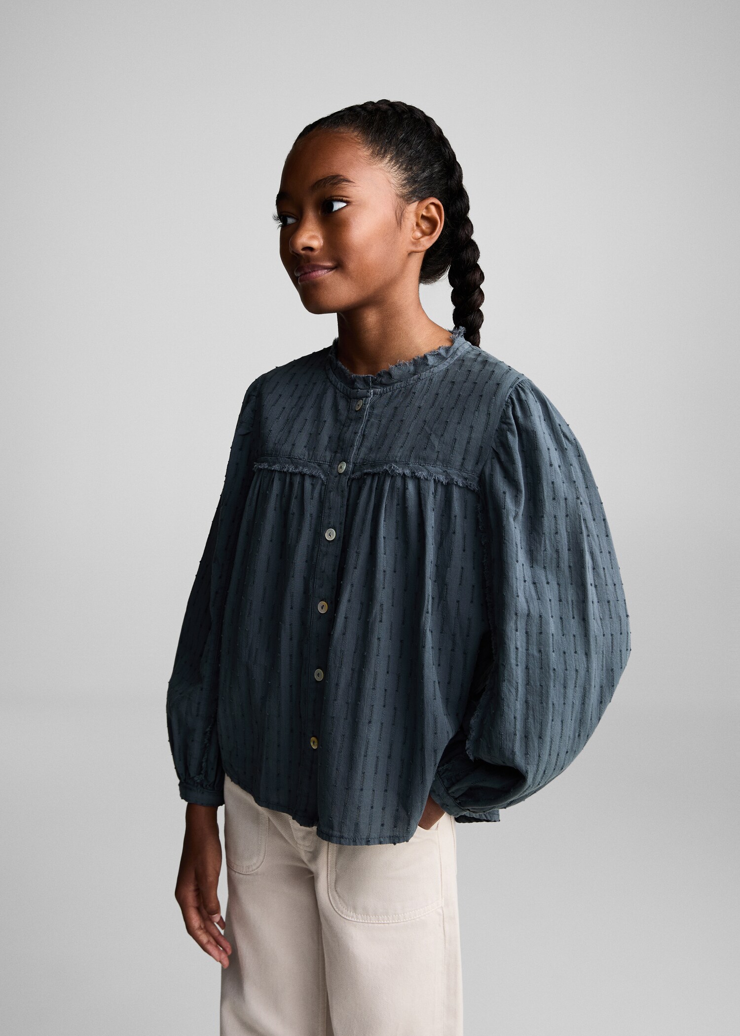 Embroidered details blouse - Medium plane