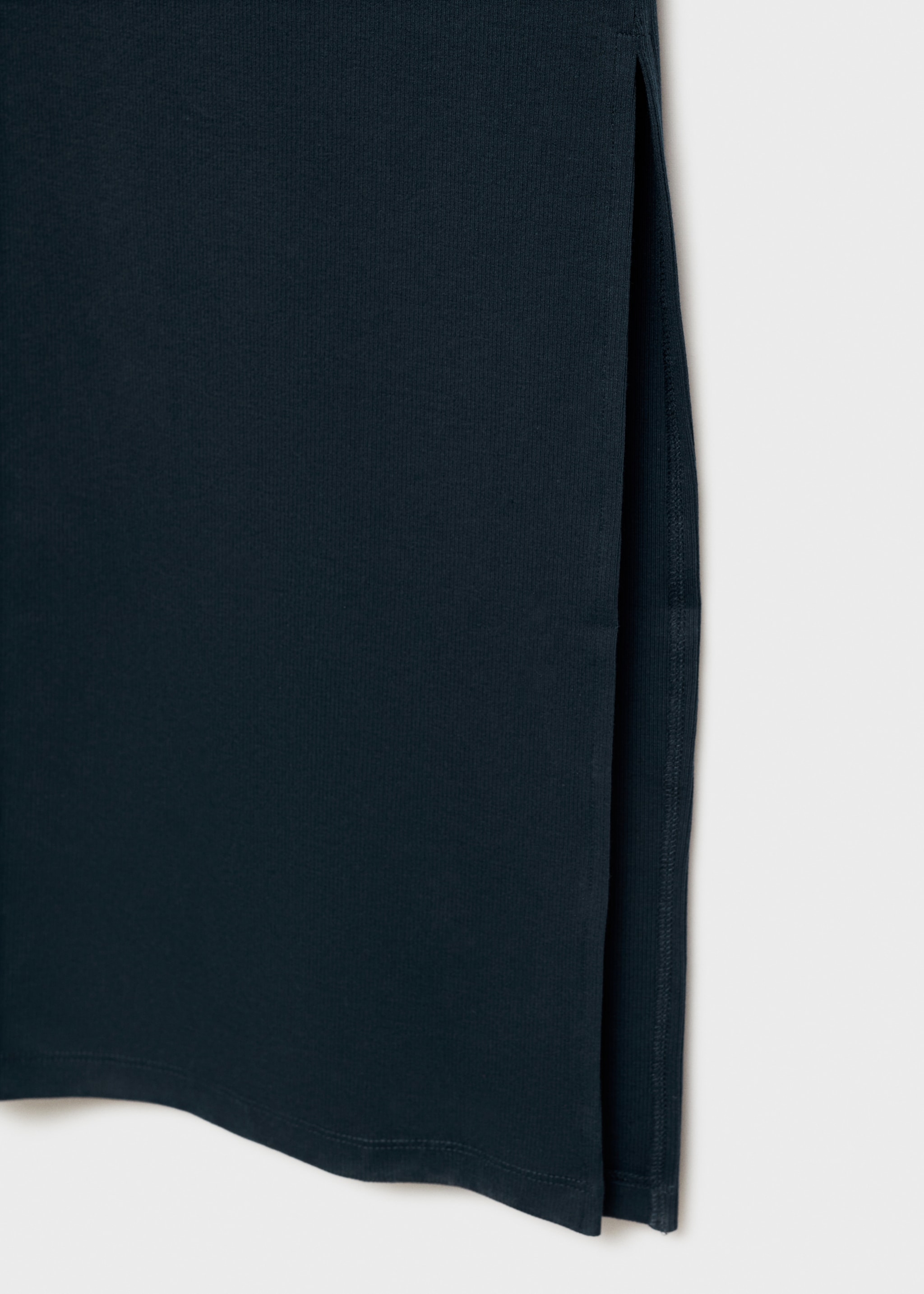 Midikleid mit Tropfenausschnitt - Detail des Artikels 0, Dunkles Marineblau. Ref: 77074786-00.