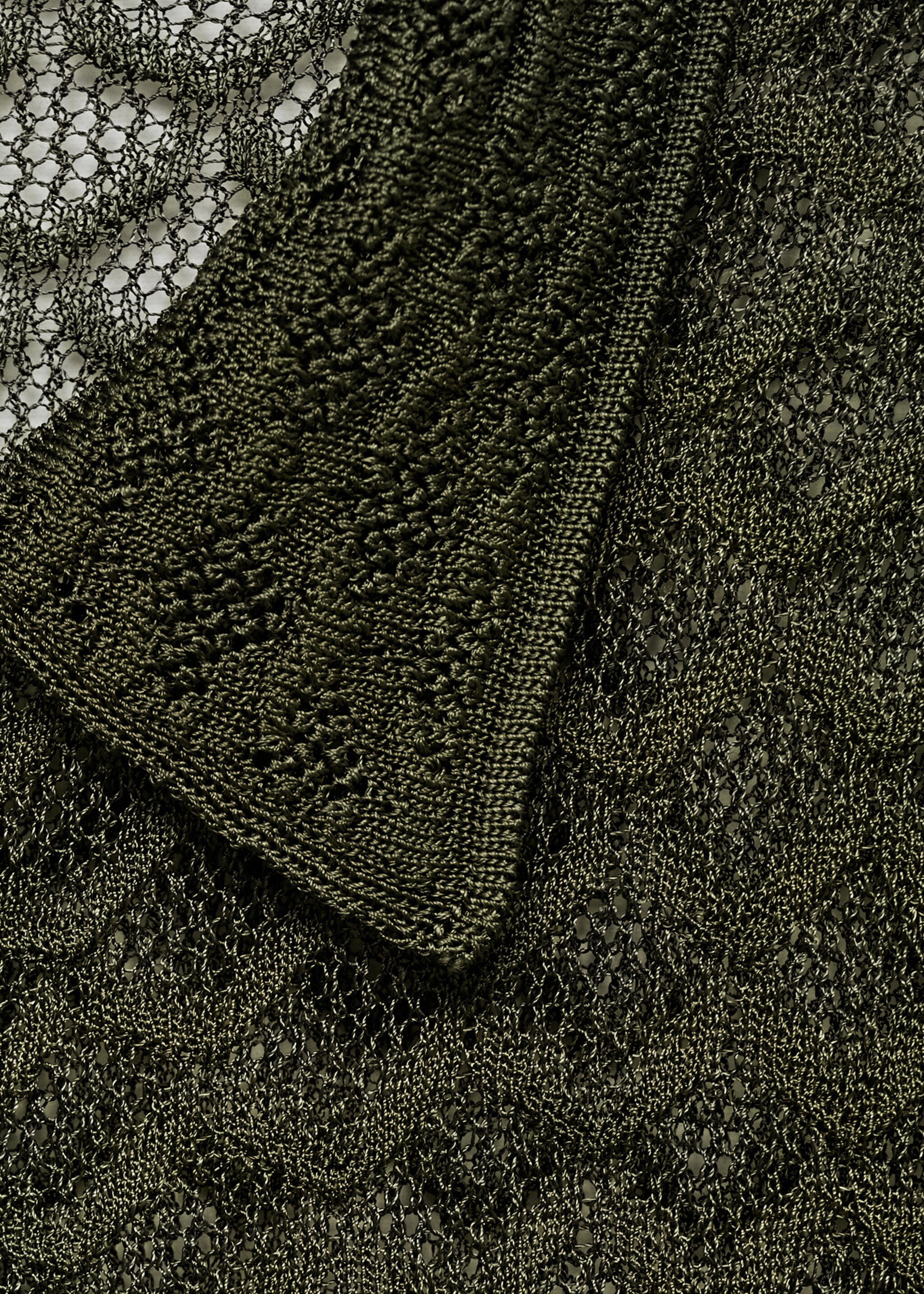 Lochstrick-Body mit Polokragen - Detail des Artikels 8, Pastellgrün. Ref: 77074791-00.