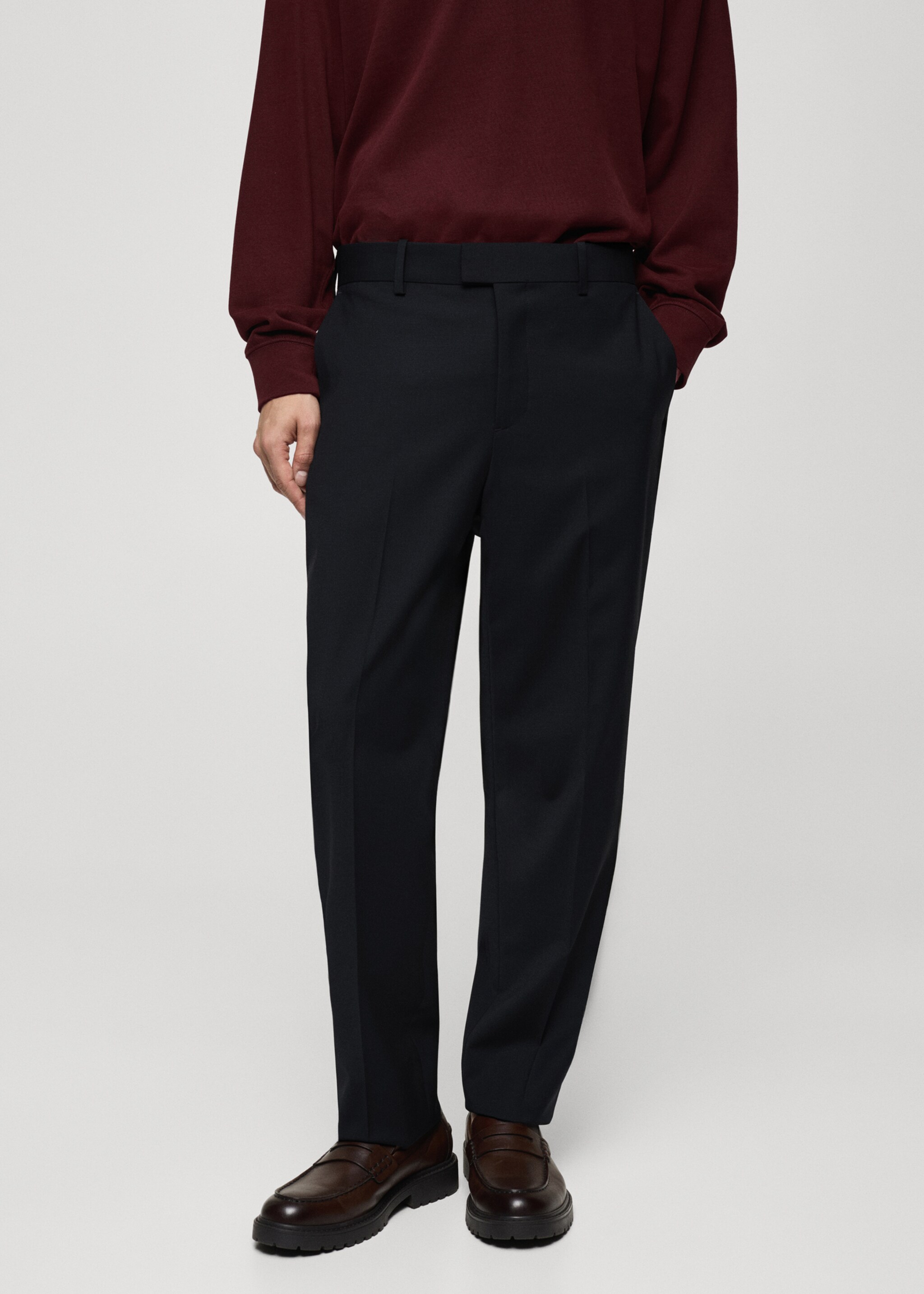 Pantalon costume laine mélangée regular-fit - Plan moyen, Bleu marine foncé. Ref: 77075633-00.