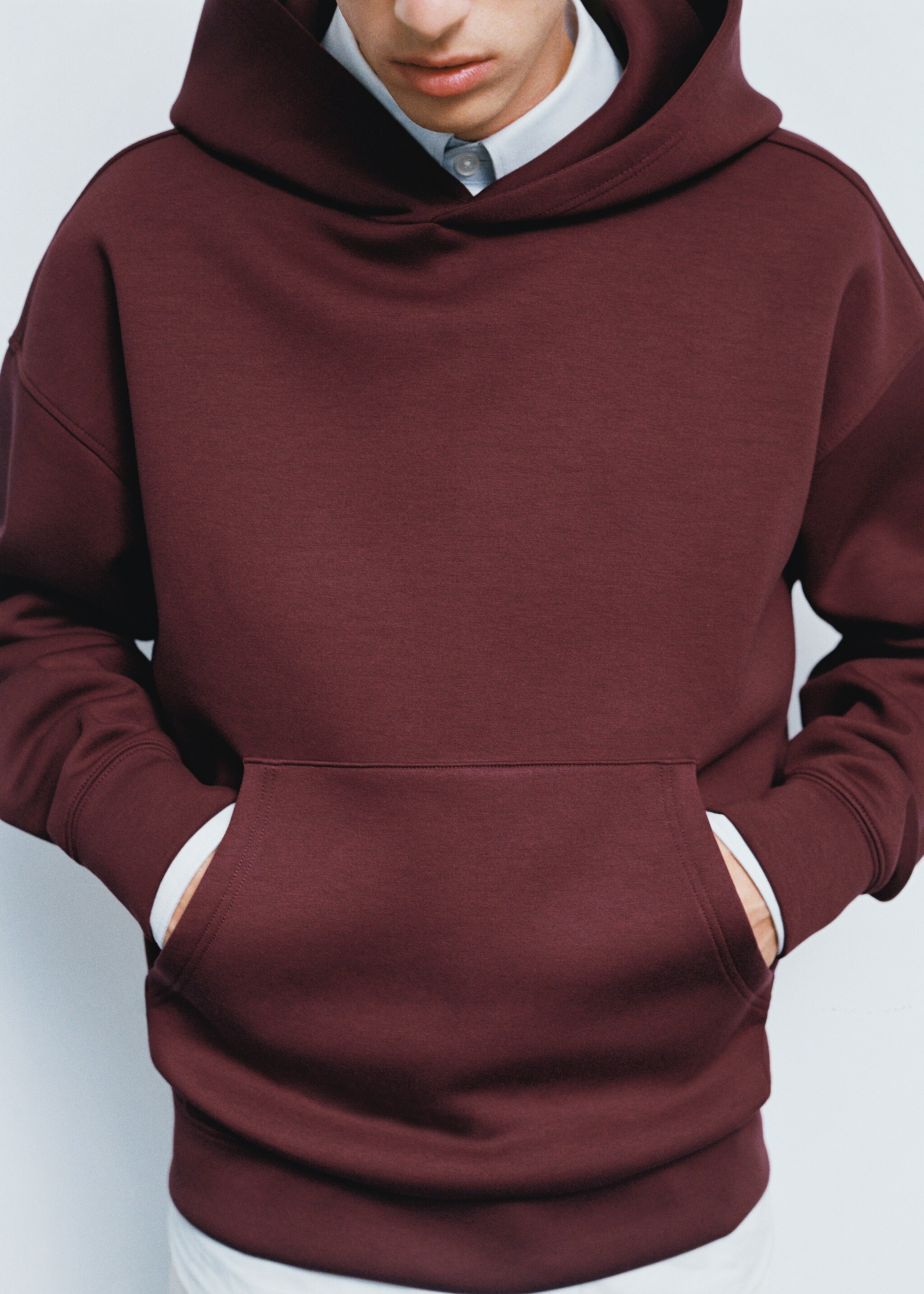 Relaxed-fit hooded sweatshirt - Details of the article 3, Burgundy. Ref: 77075638-00.
