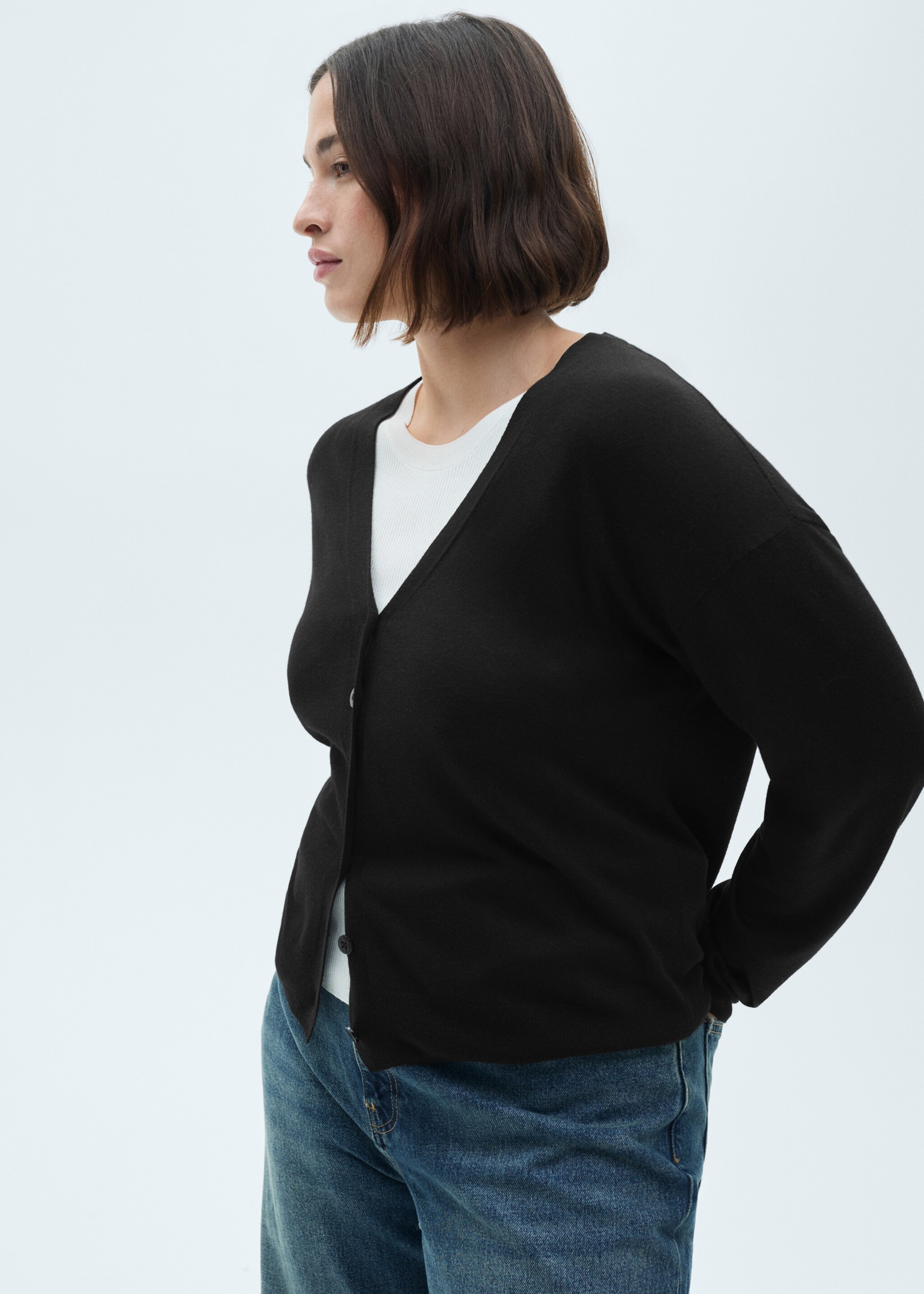 Button knit cardigan - Details of the article 5, Black. Ref: 77075651-00.