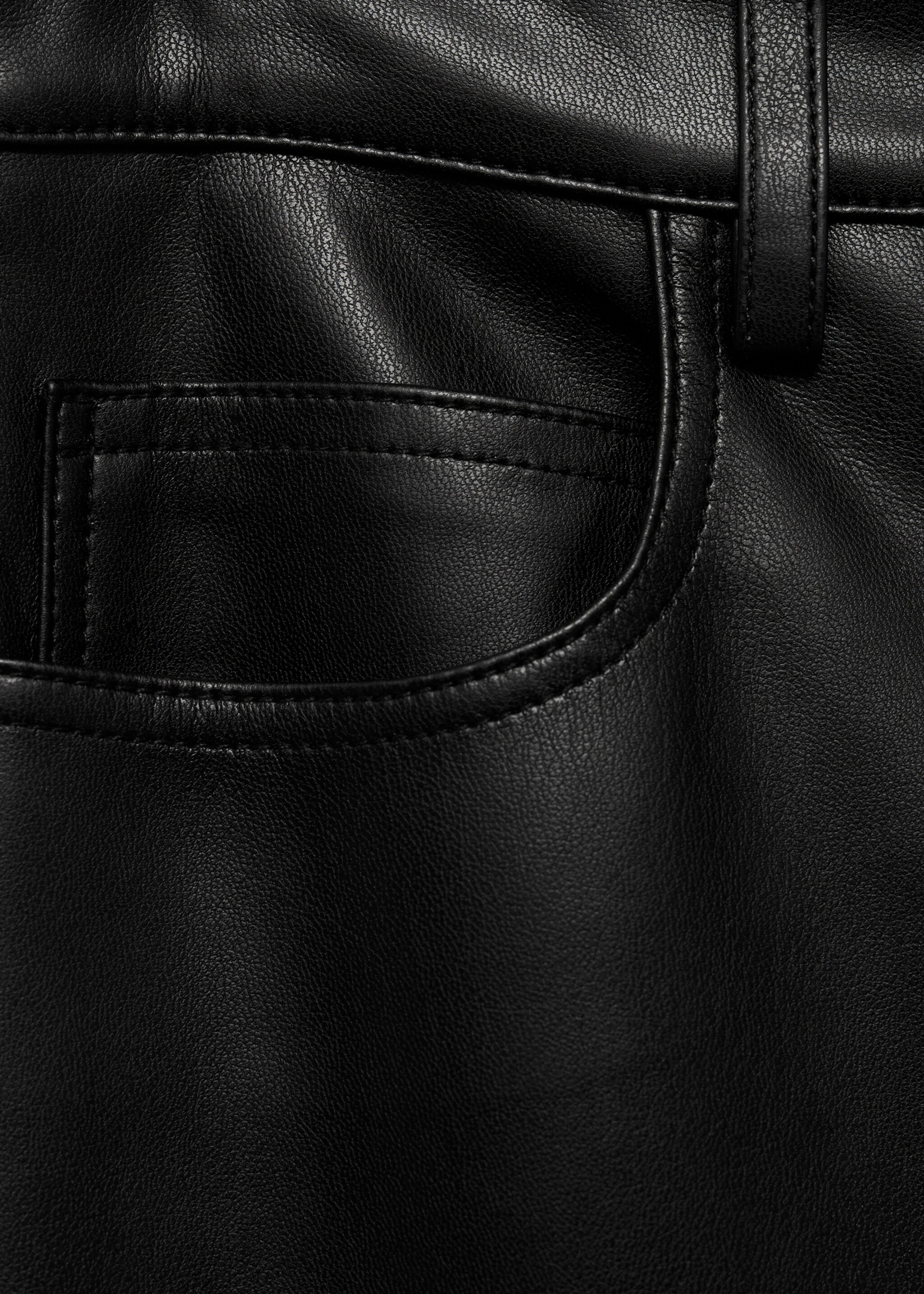 Pantaloni flare cu aspect de piele - Detaliu al articolului 8, Negru. Ref: 77075664-00.