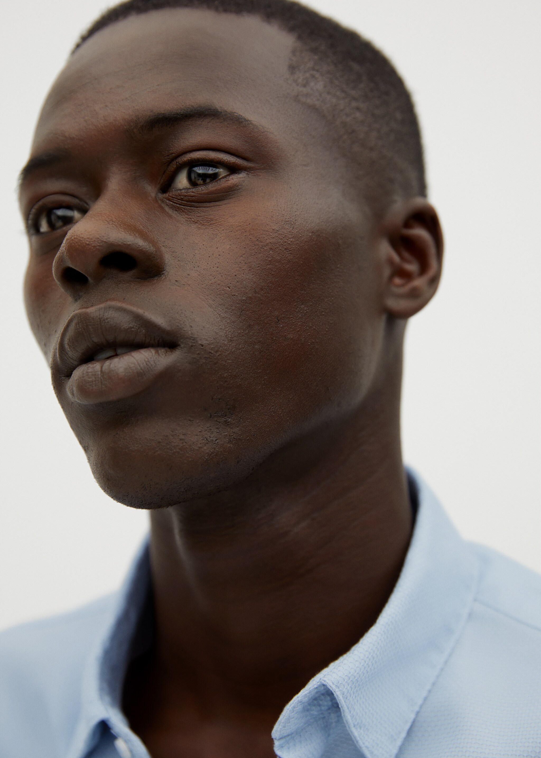Slim-fit textured cotton shirt - Details of the article 3