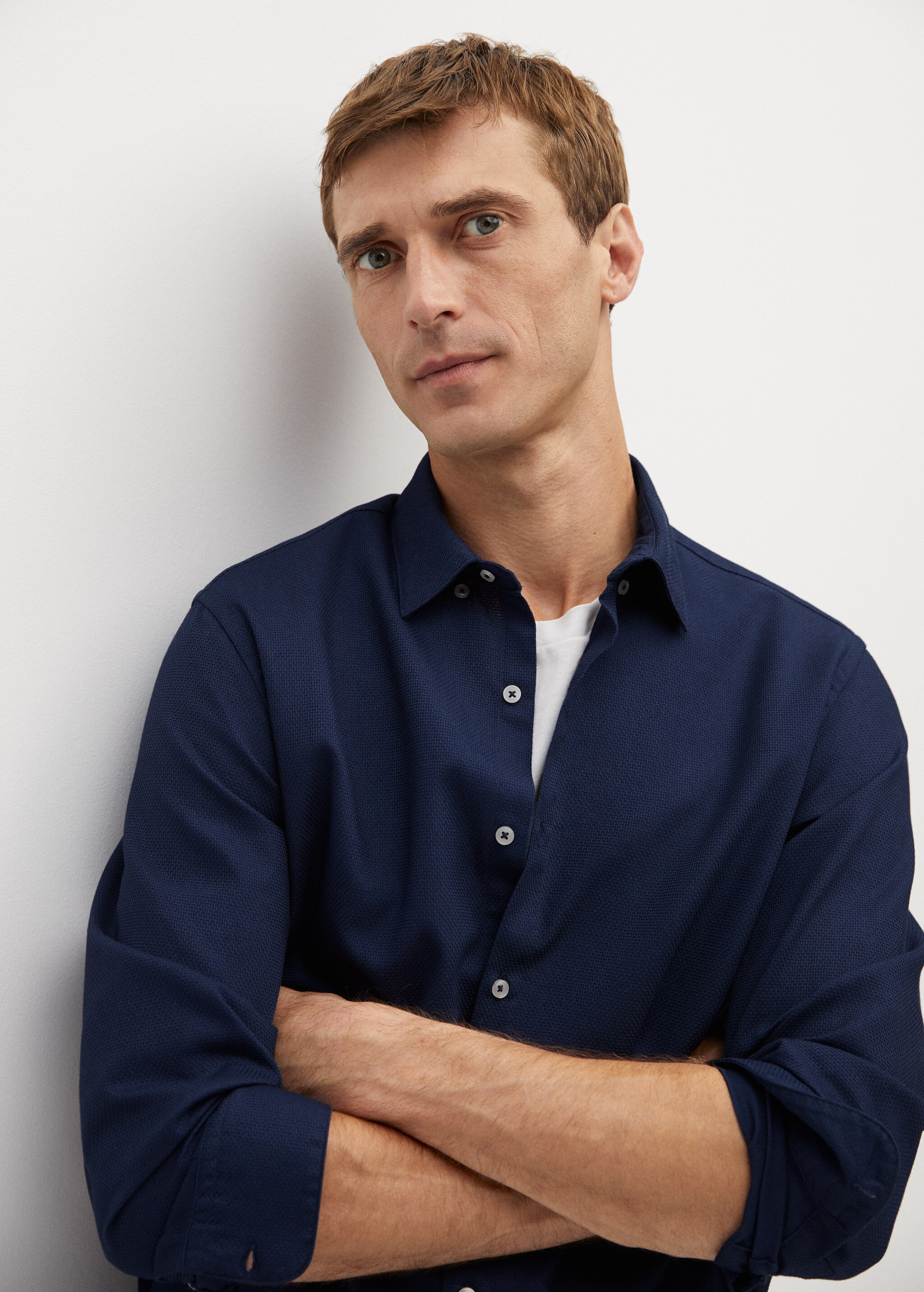 Slim-fit textured cotton shirt - Details of the article 2