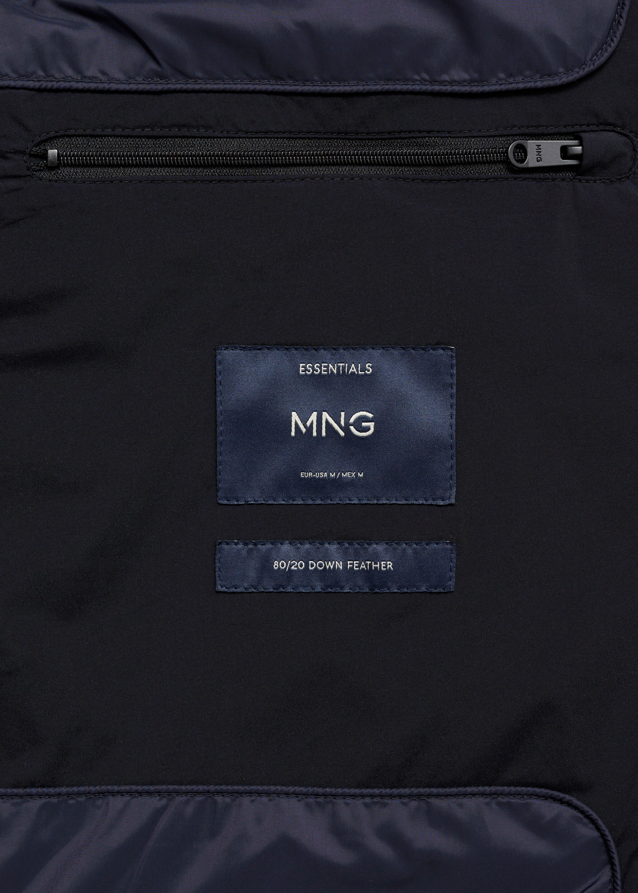 Jaqueta embuatada farcit plomes - Detall de l'article 0, Blau marí fosc. Ref: 77075959-00.