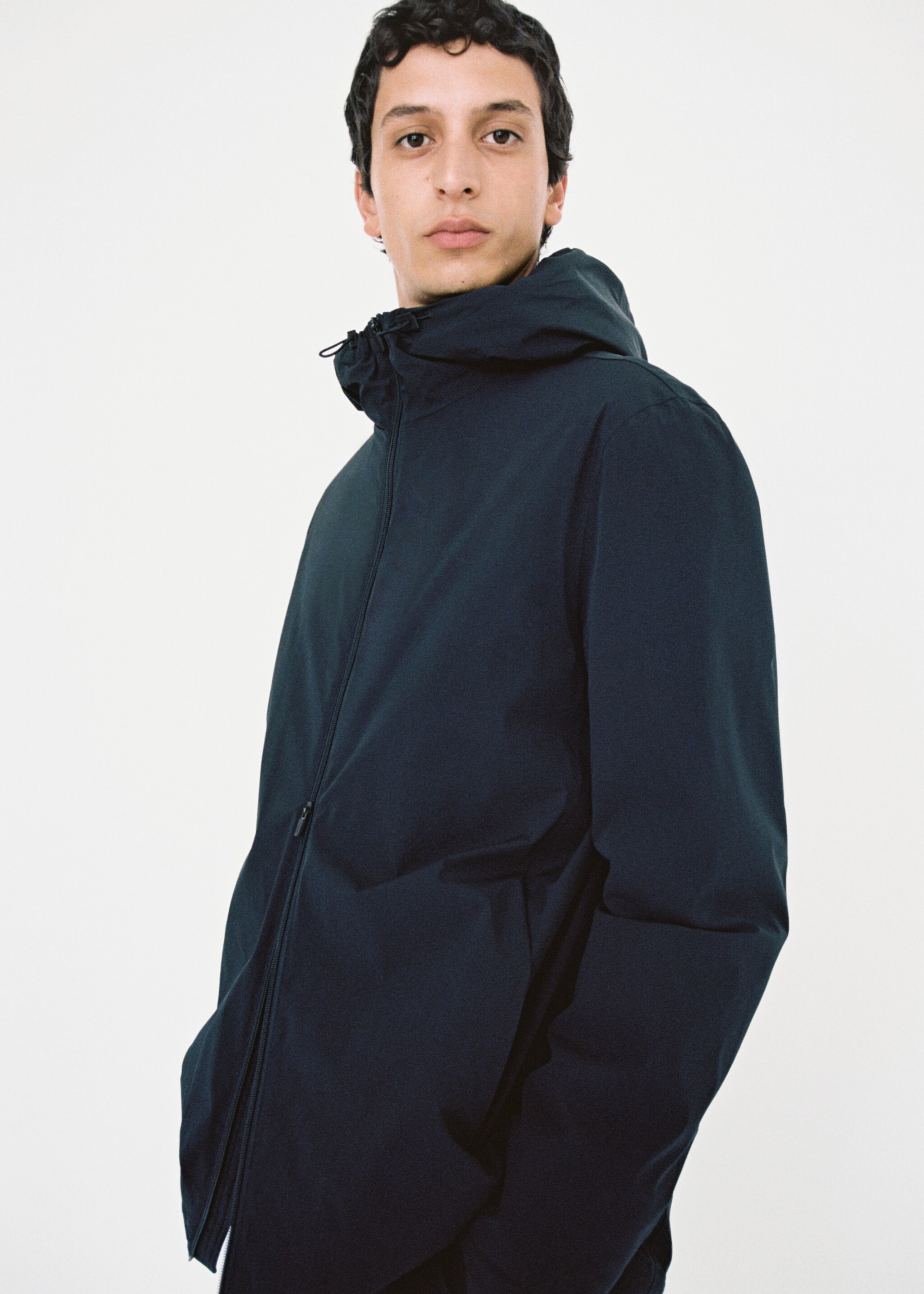 Thermore® waterproof quilted barn jacket with Thermore® padding - Details of the article 3, Dark Navy. Ref: 77075960-00.
