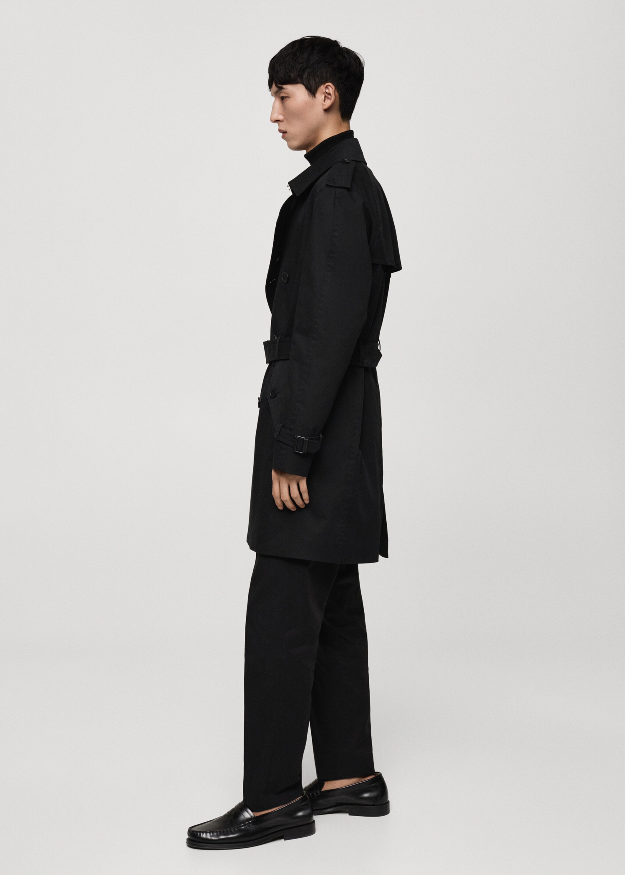 Water-repellent belted trench coat - Details of the article 2, Black. Ref: 77075961-00.