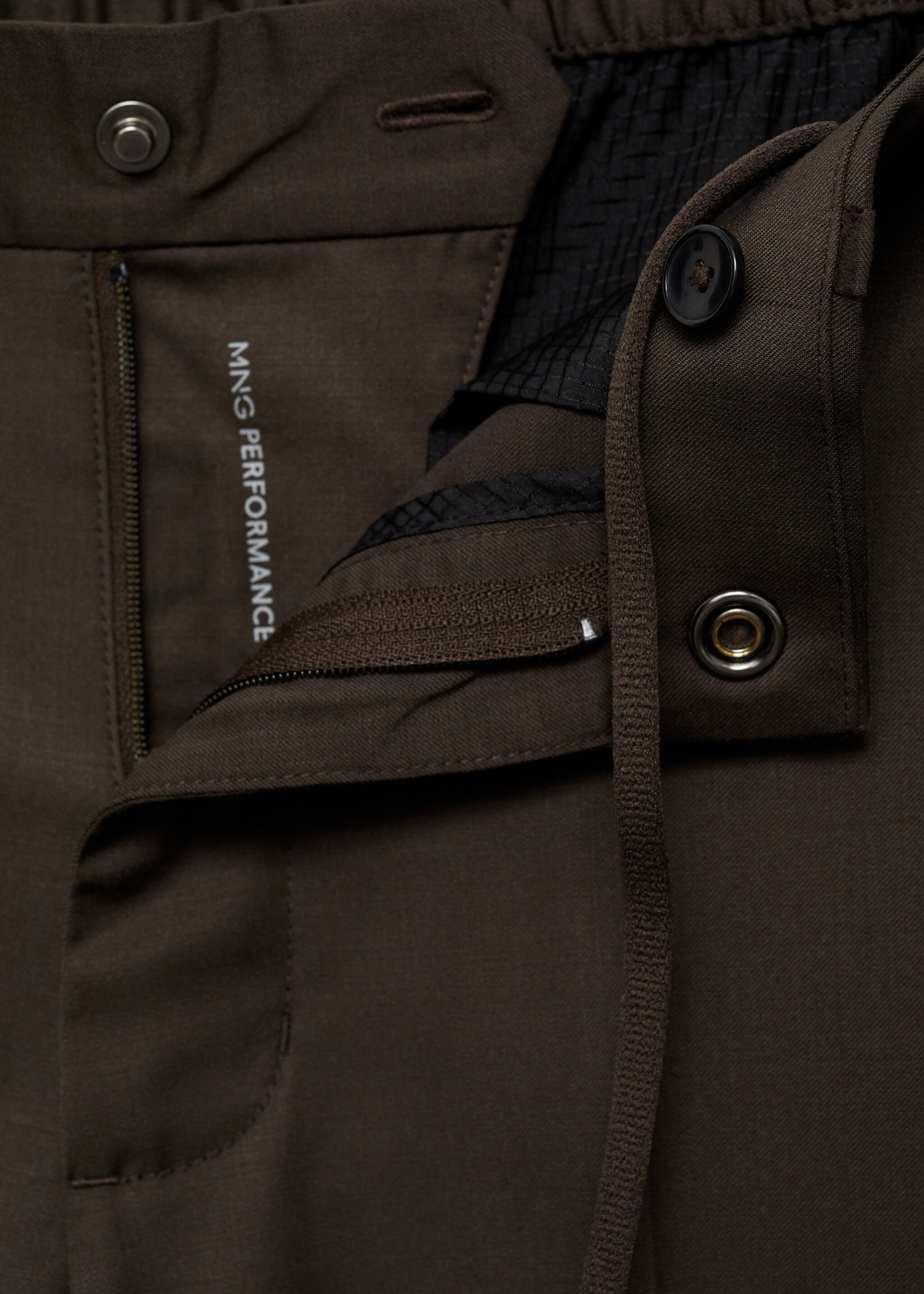 Coolmax® stretch-fabric slim-fit trousers - Details of the article 8, Brown. Ref: 77075963-00.