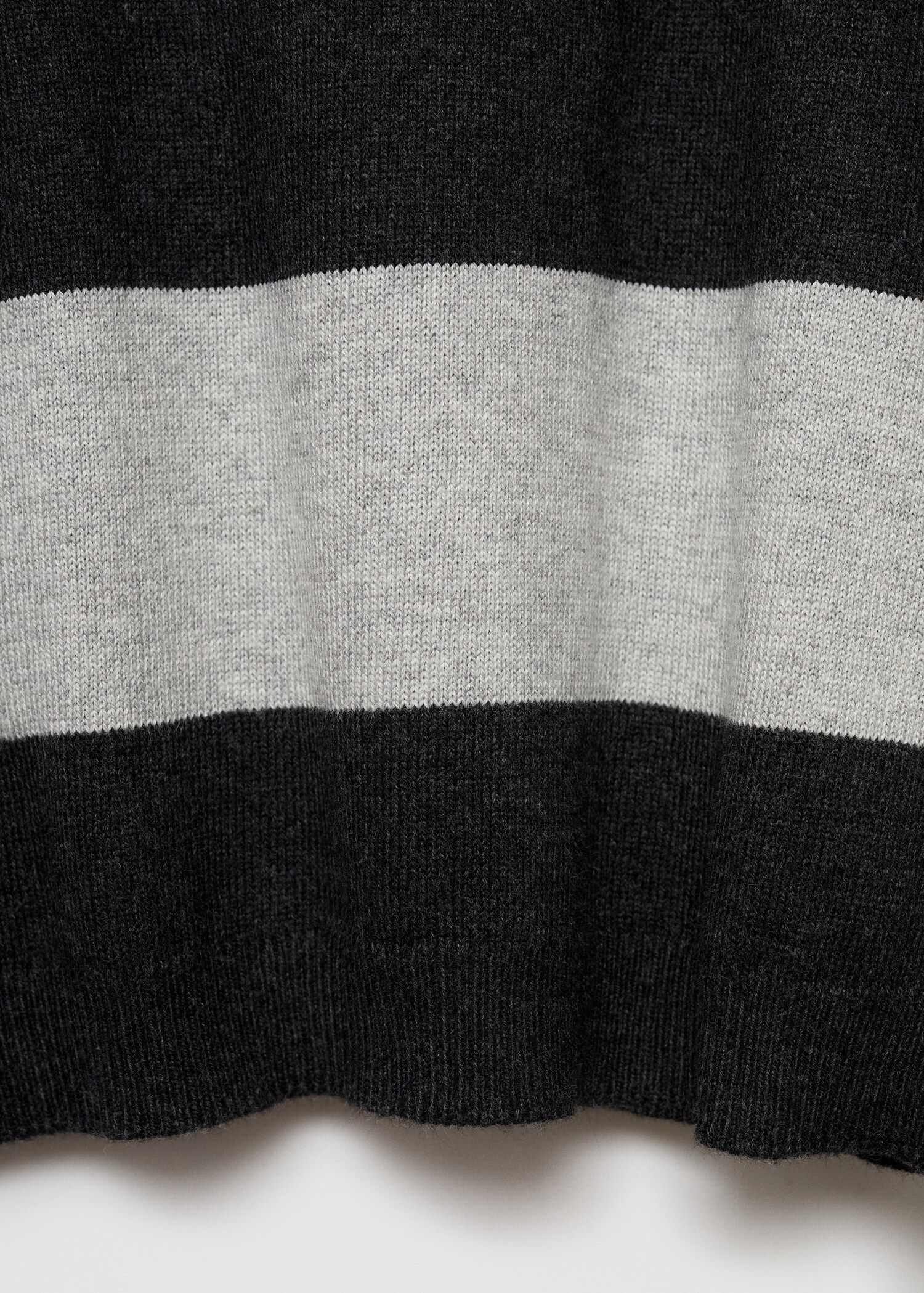 Knit striped sweater - Details of the article 0