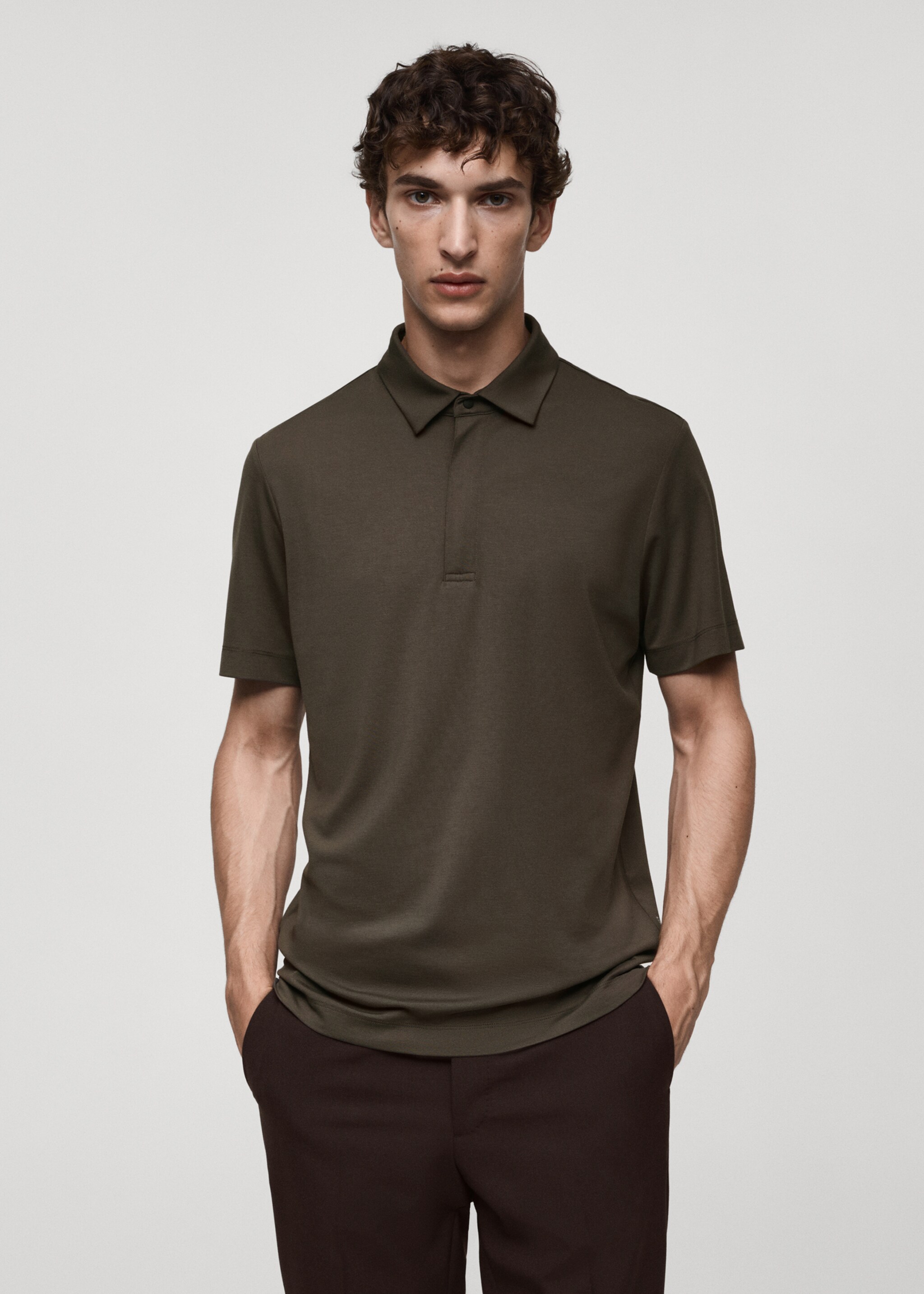 Poloshirt aus Comfort-Stretch - Mittlere Ansicht, Braun. Ref: 77075966-00.