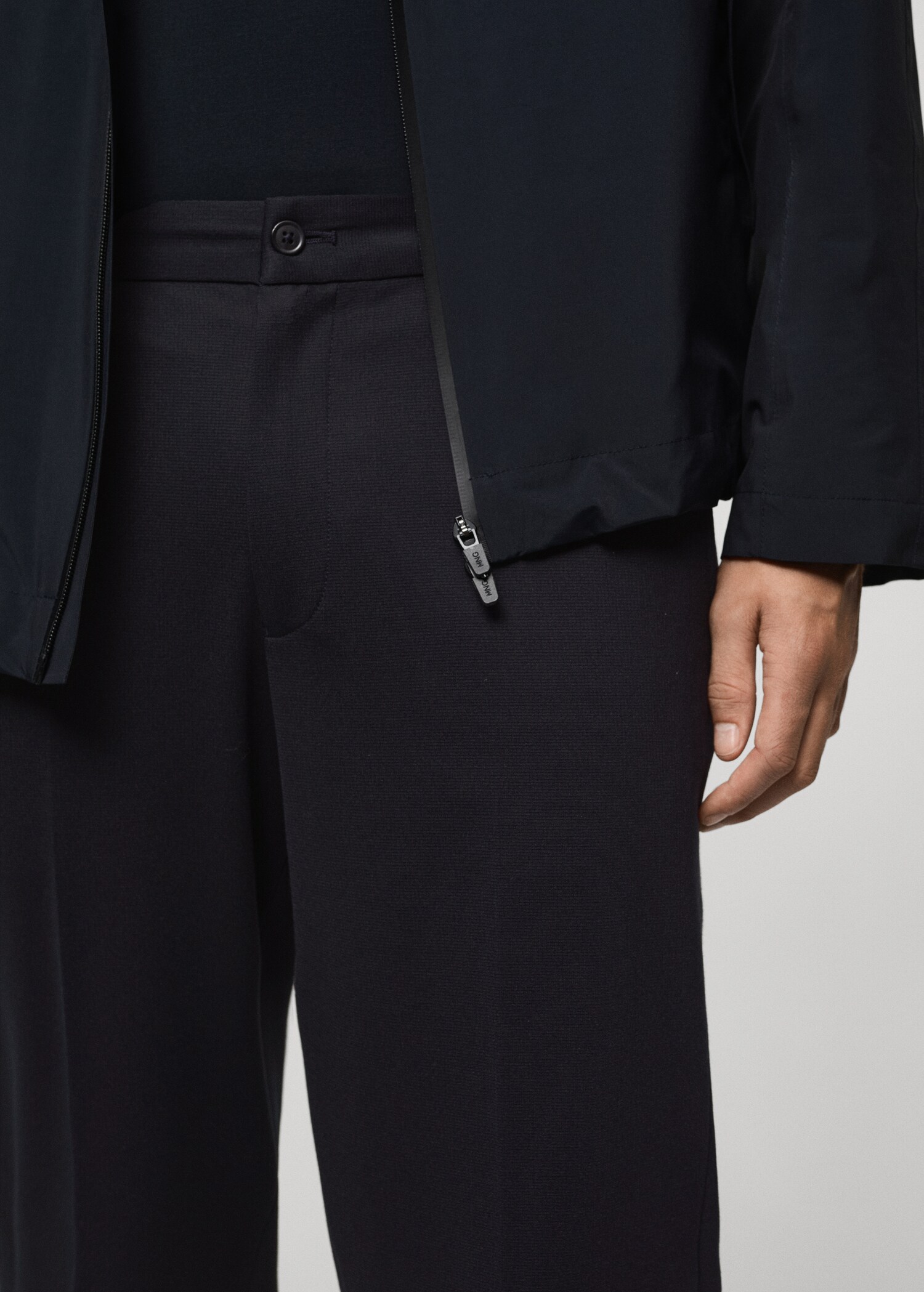 Pantalón traje antiarrugas tejido stretch - Detalle del artículo 1