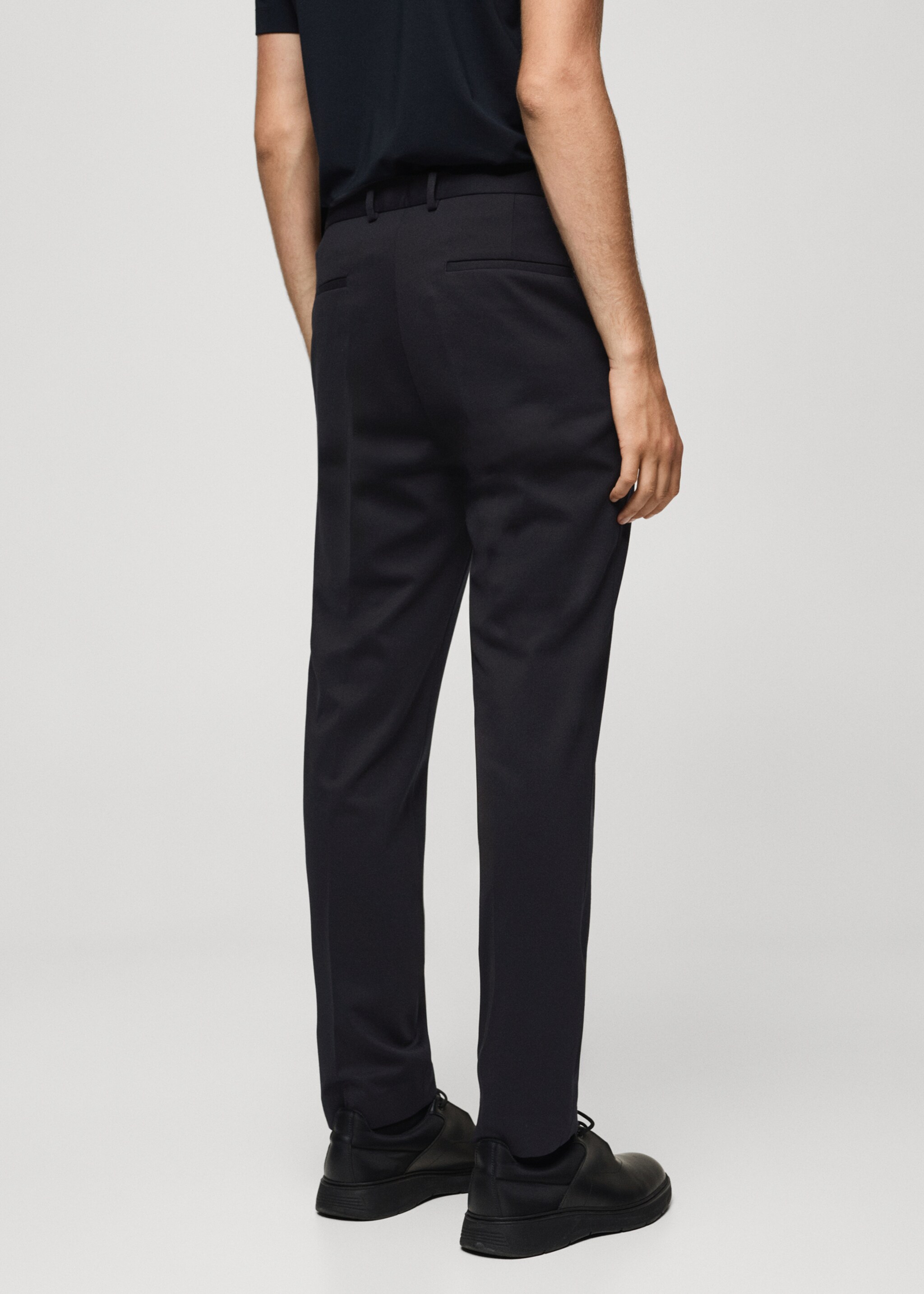 Pantaloni de costum anti-șifonare din țesătură stretch - Spatele articolului, Bleumarin închis. Ref: 77075970-00.