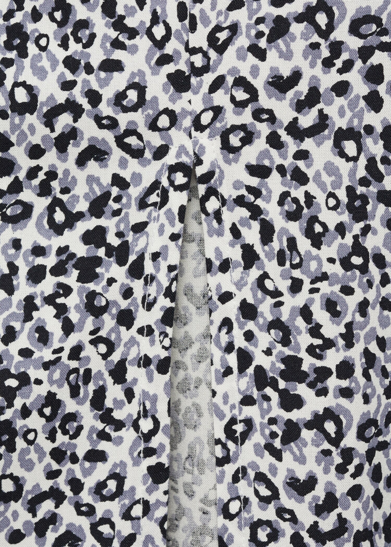 Leopard midi skirt - Details of the article 8