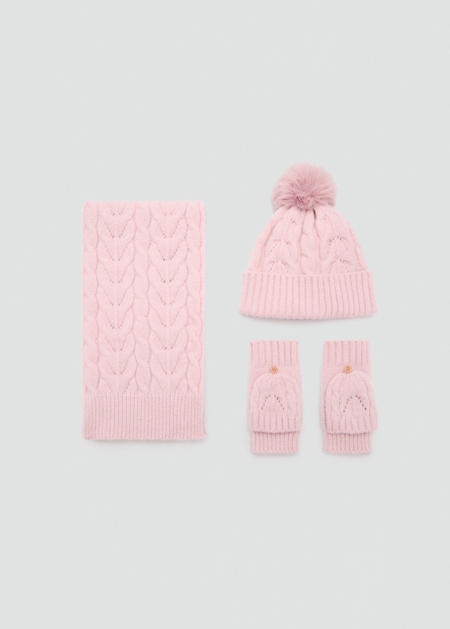 Knitted braided scarf - Details of the article 1