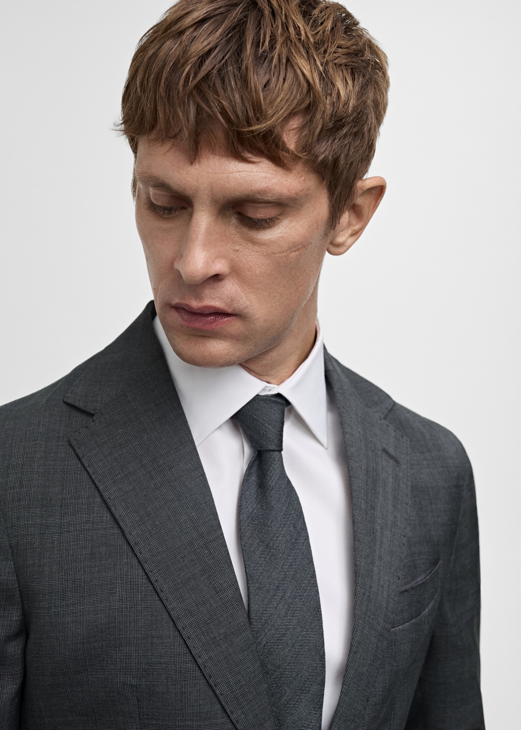 Venecia 100% virgin wool Prince of Wales check suit jacket - Details of the article 1, Grey. Ref: 77076006-00.