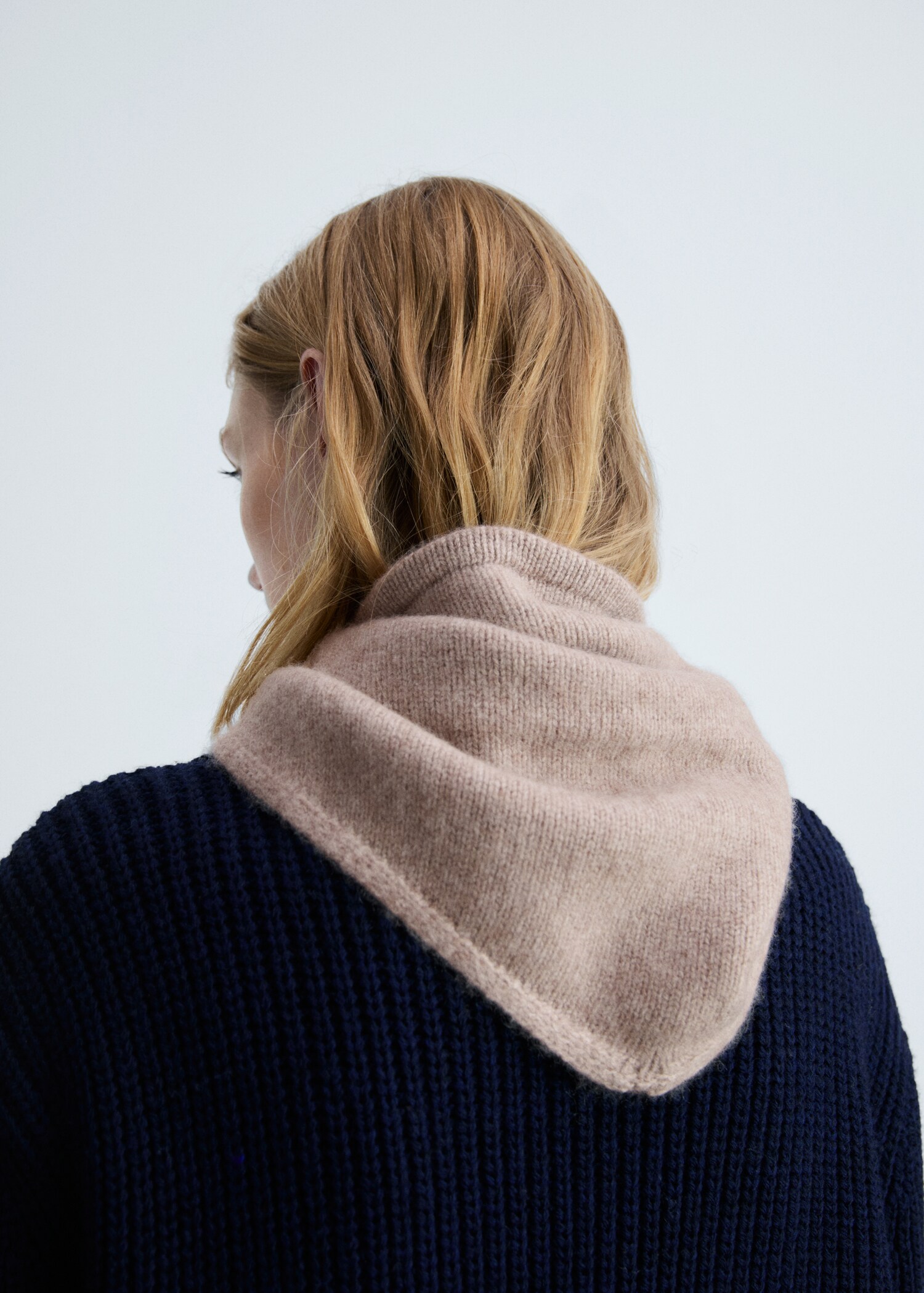 Cashmere wool-blend scarf - Details of the article 9