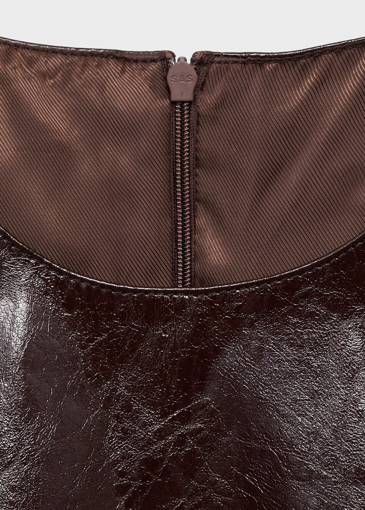 Leather-effect sleeveless dress - Details of the article 8
