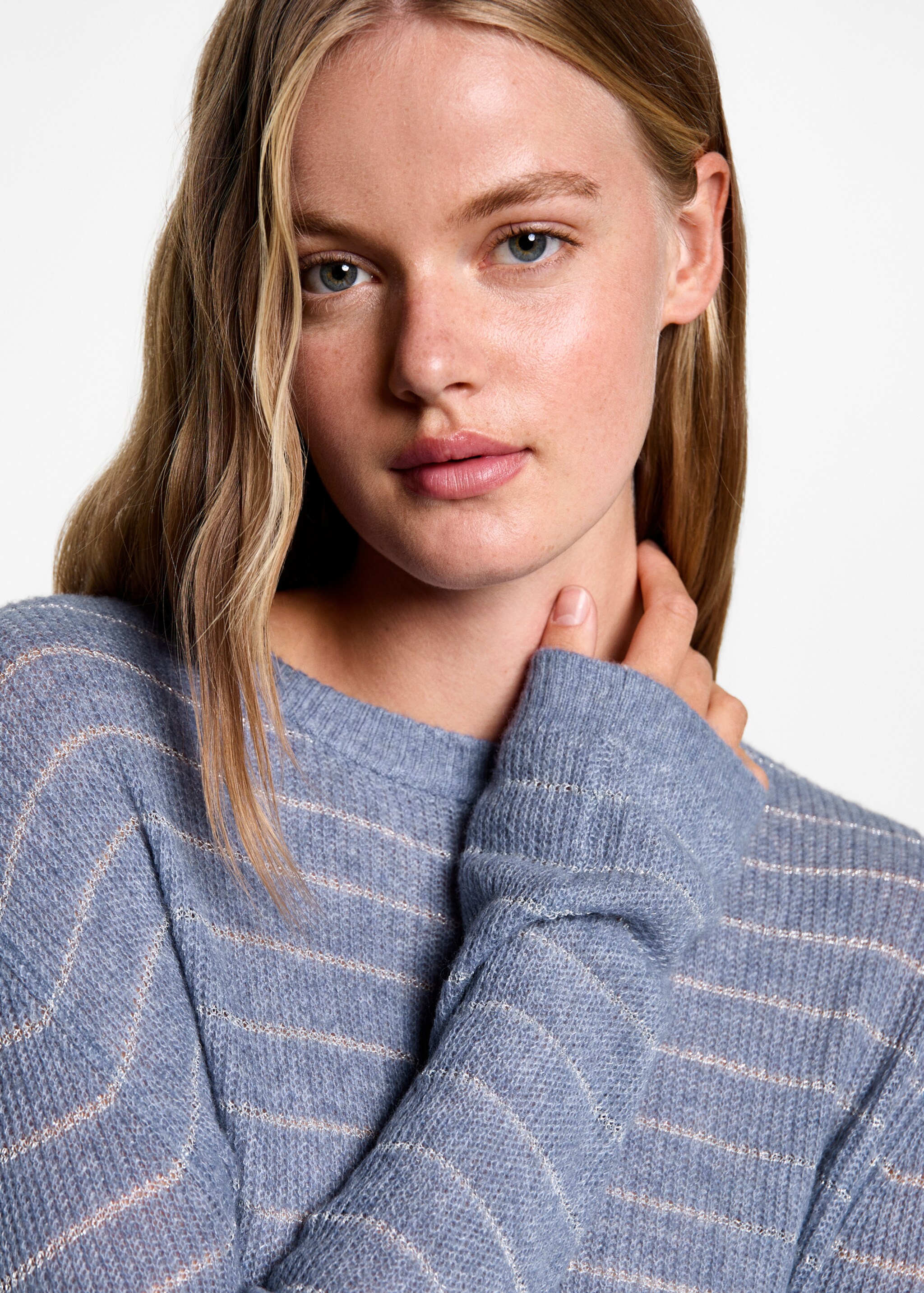 Lurex stripes sweater - Details of the article 1, Blue. Ref: 77076749-00.