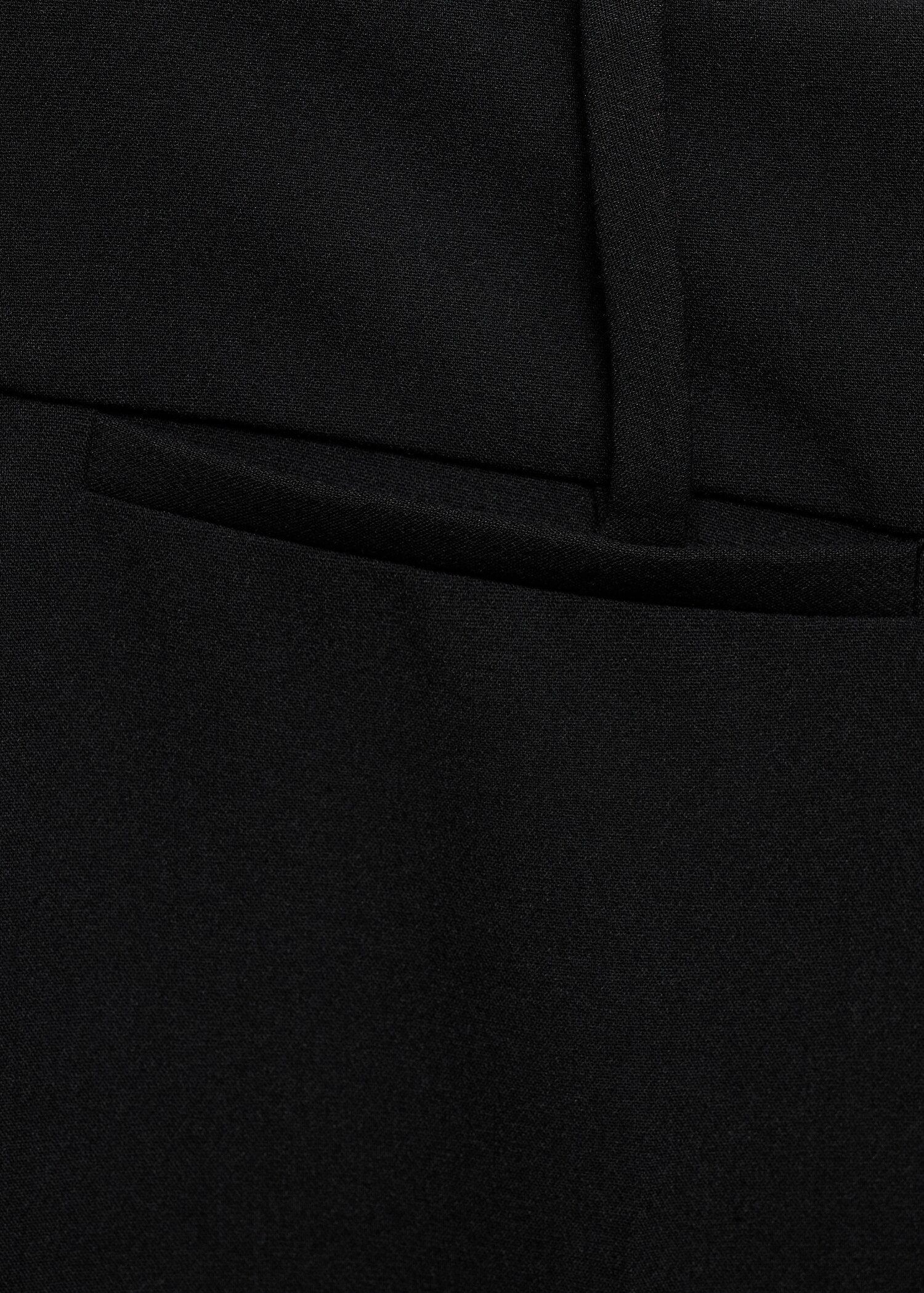 Low-rise flared trousers - Details of the article 8