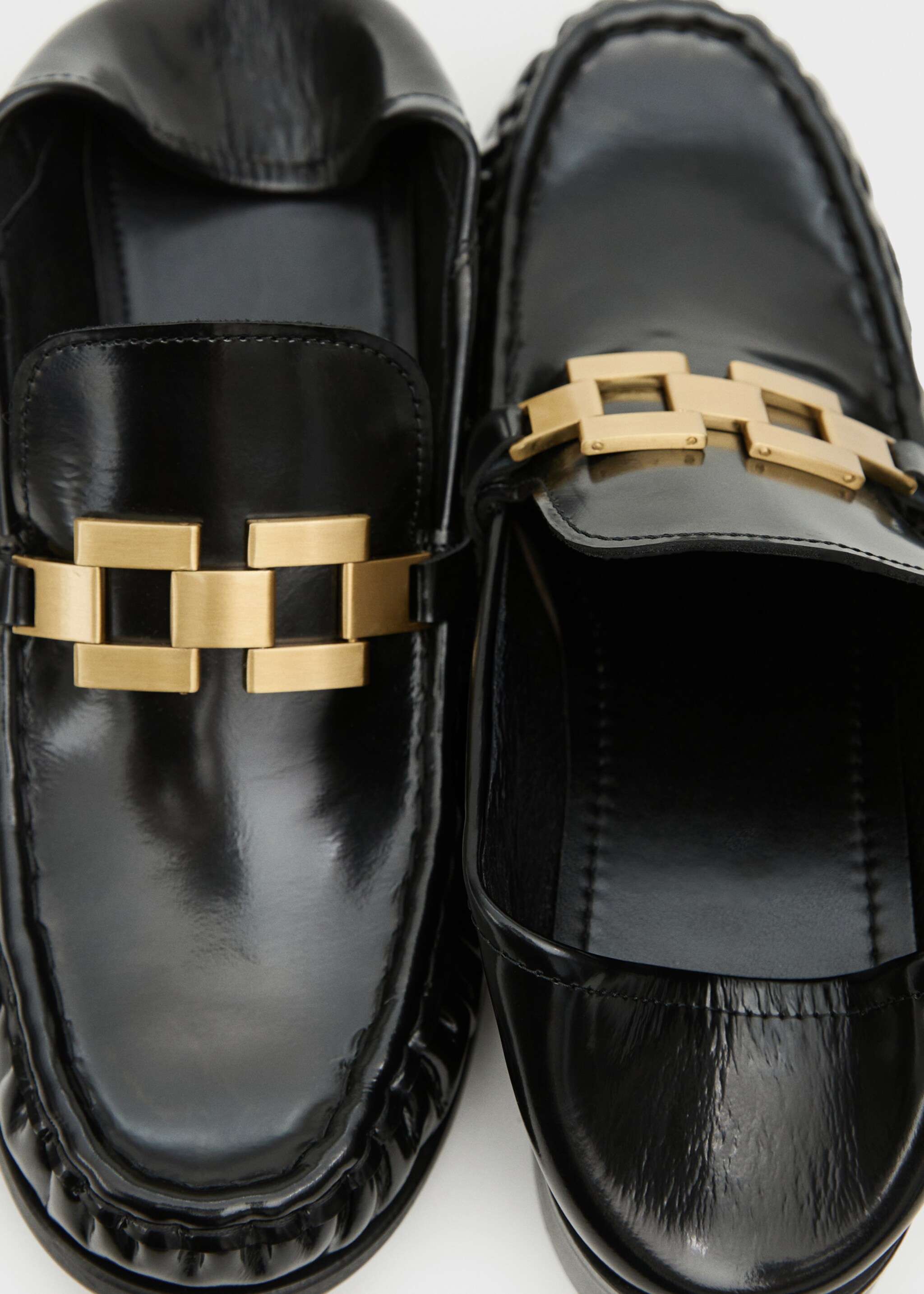 Leren schoen met metallic detail - Detail van het artikel 3, Zwart. Ref: 77076757-00.