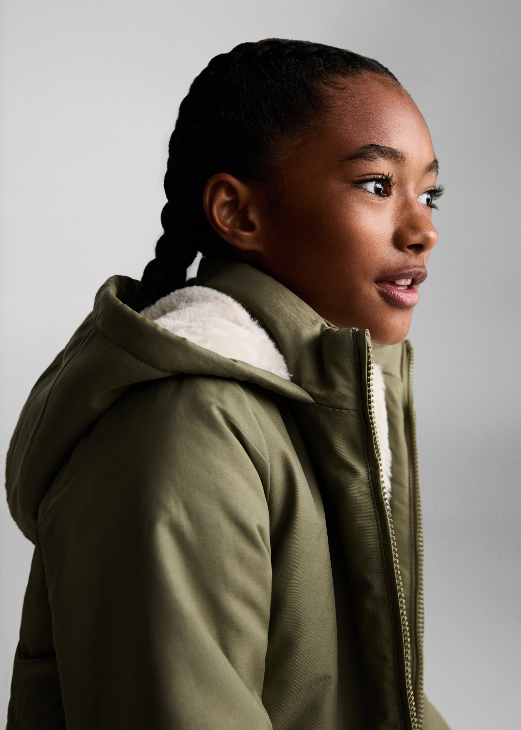Parka with fur-effect lining - Details of the article 1, Khaki. Ref: 77077641-00.